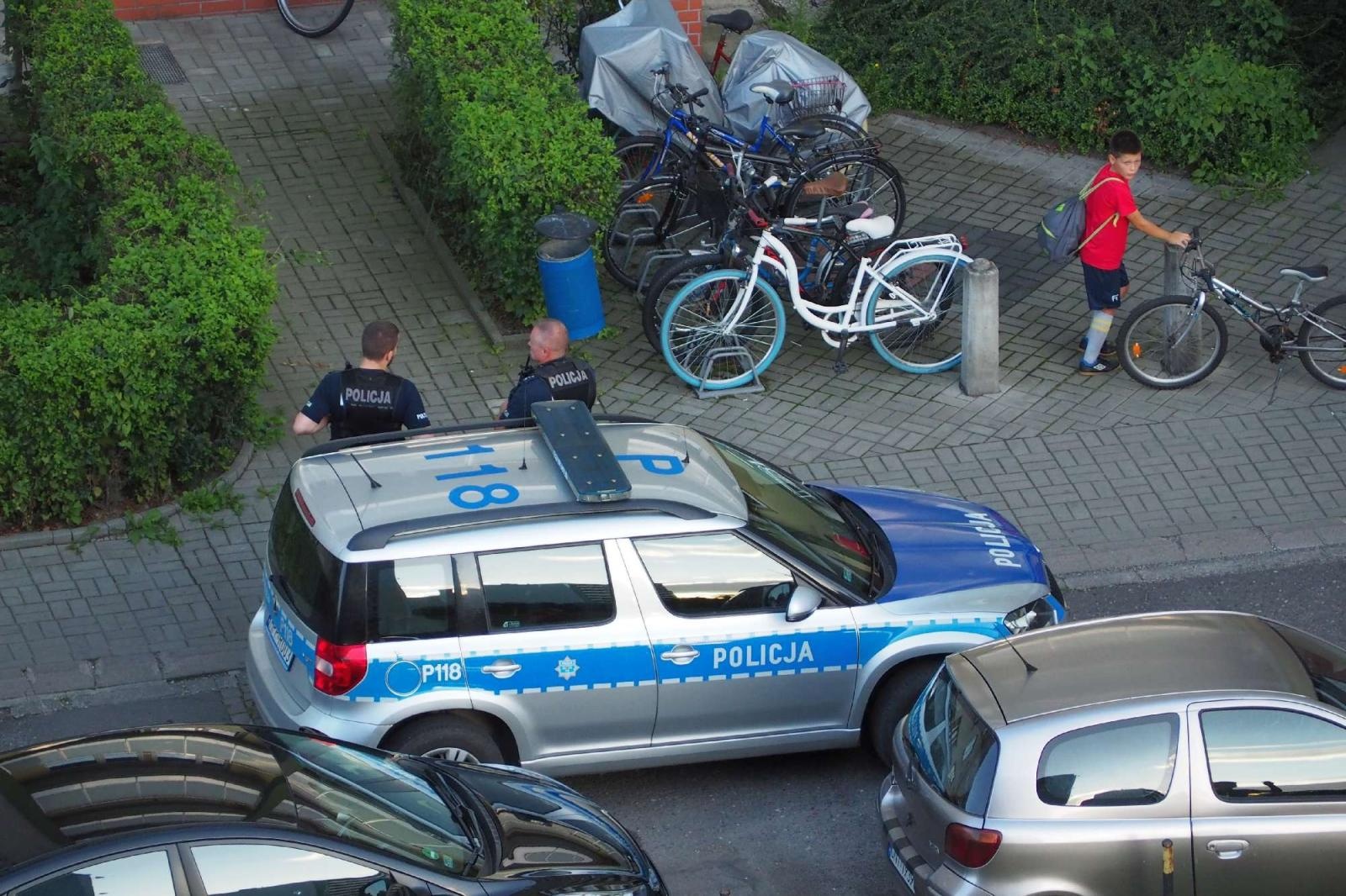 Zdjęcie w galerii na portalu naszraciborz.pl: Akcja policjantów i strażaków na Katowickiej wiadomości z regionu