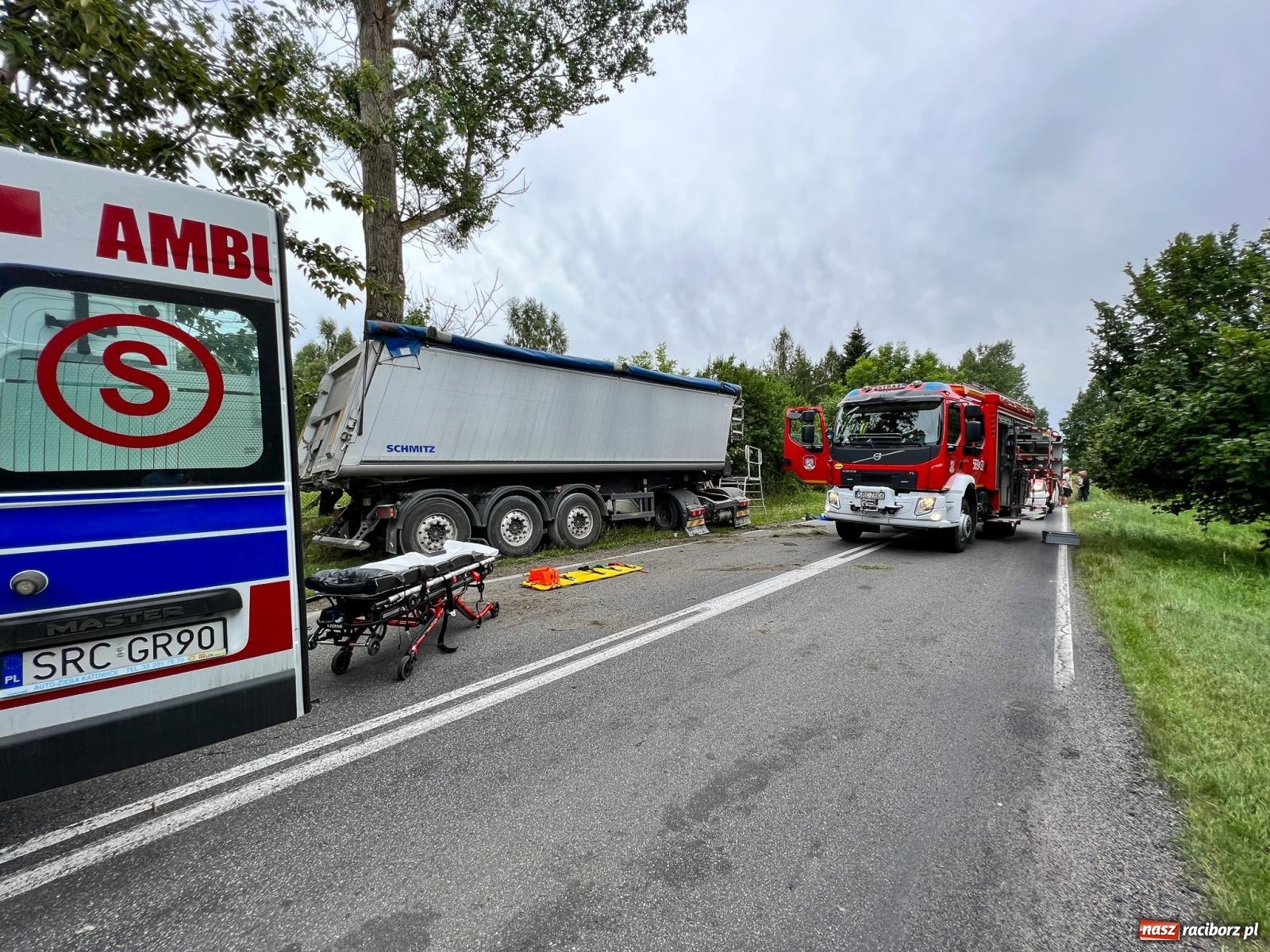 Zdjęcie w galerii na portalu naszraciborz.pl: Wypadek na DW 919 odcinek Racibórz-Babice [FOTO] wiadomości z regionu
