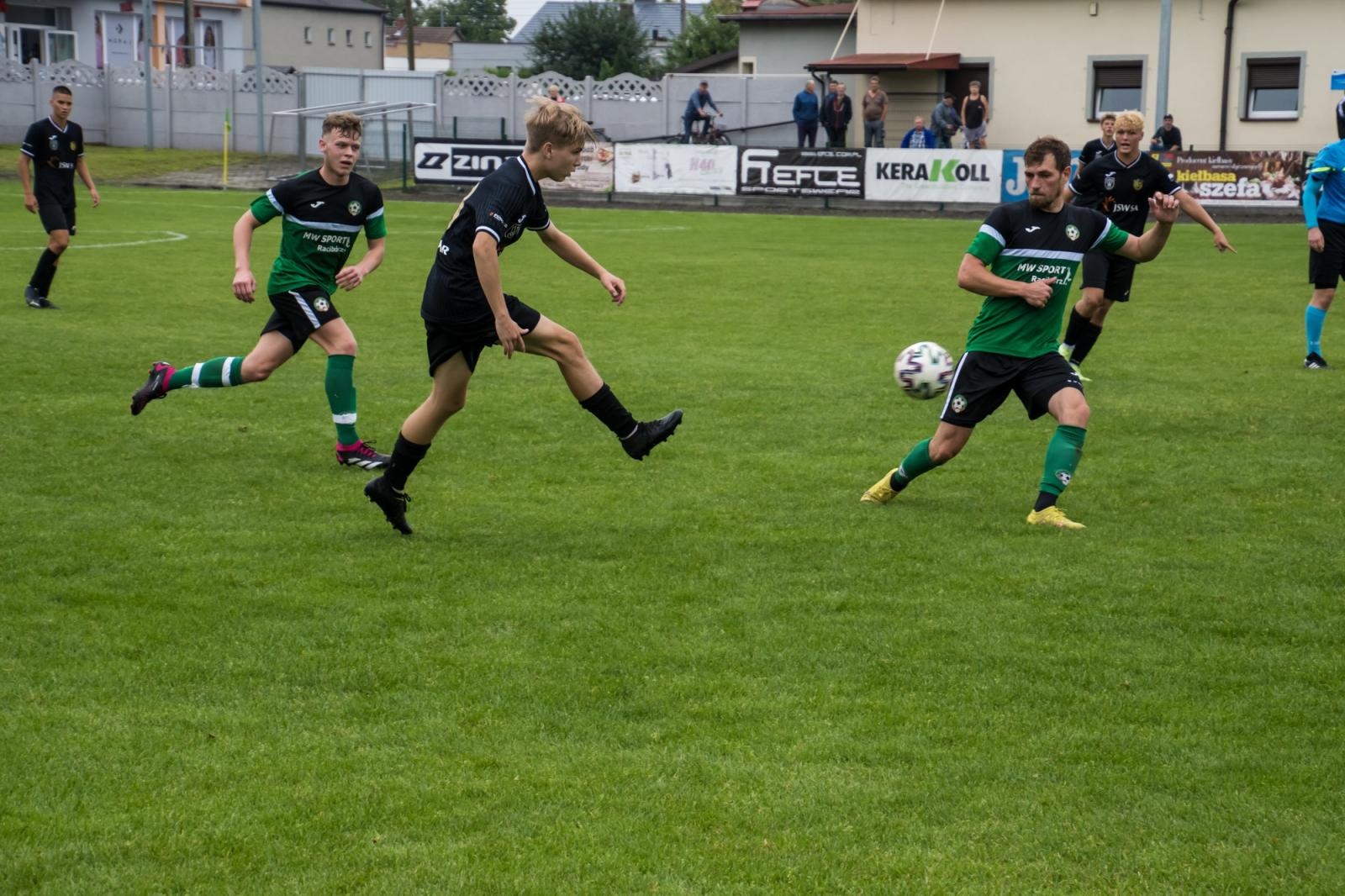 Zdjęcie w galerii na portalu naszraciborz.pl: LKS Tworków w formie przed IV ligą [FOTO i WIDEO] wiadomości z regionu