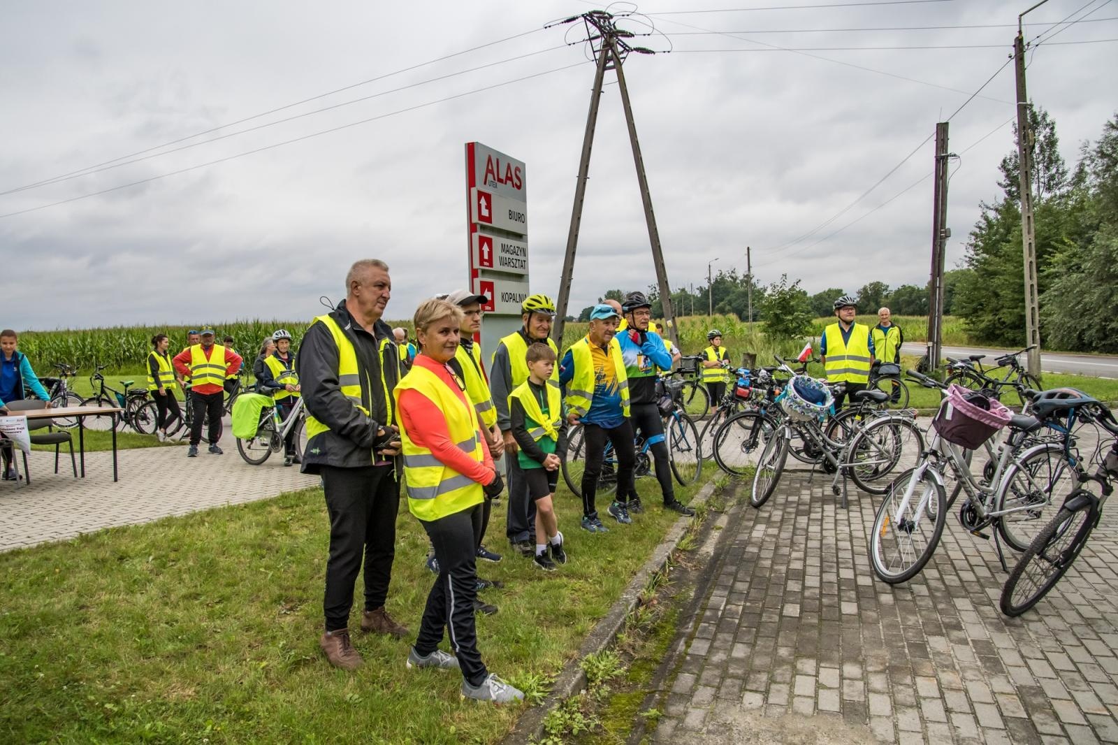 Zdjęcie w galerii na portalu naszraciborz.pl: XII Rodzinny Rajd Rowerowy firmy ALAS Utex i Gminy Krzyżanowice [FOTO i WIDEO] wiadomości z regionu