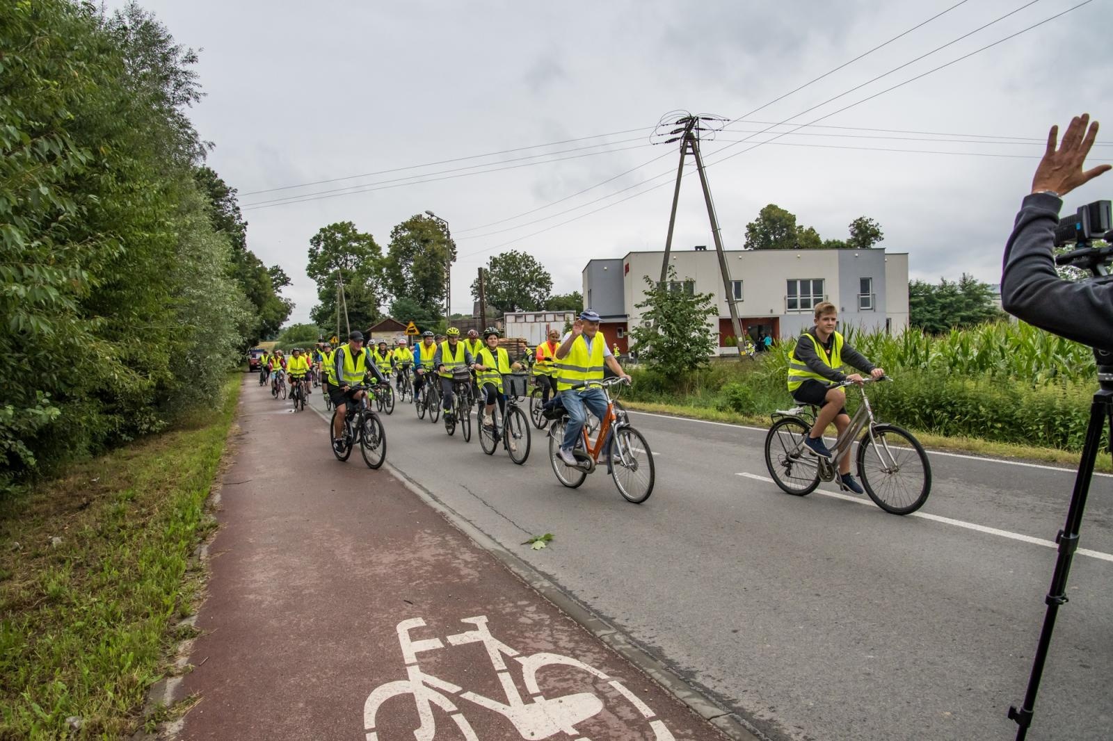 Zdjęcie w galerii na portalu naszraciborz.pl: XII Rodzinny Rajd Rowerowy firmy ALAS Utex i Gminy Krzyżanowice [FOTO i WIDEO] wiadomości z regionu