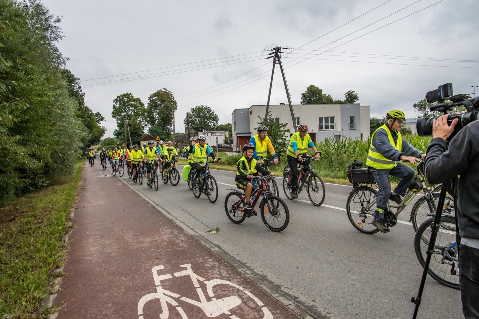 Zdjęcie w galerii na portalu naszraciborz.pl: XII Rodzinny Rajd Rowerowy firmy ALAS Utex i Gminy Krzyżanowice [FOTO i WIDEO] wiadomości z regionu