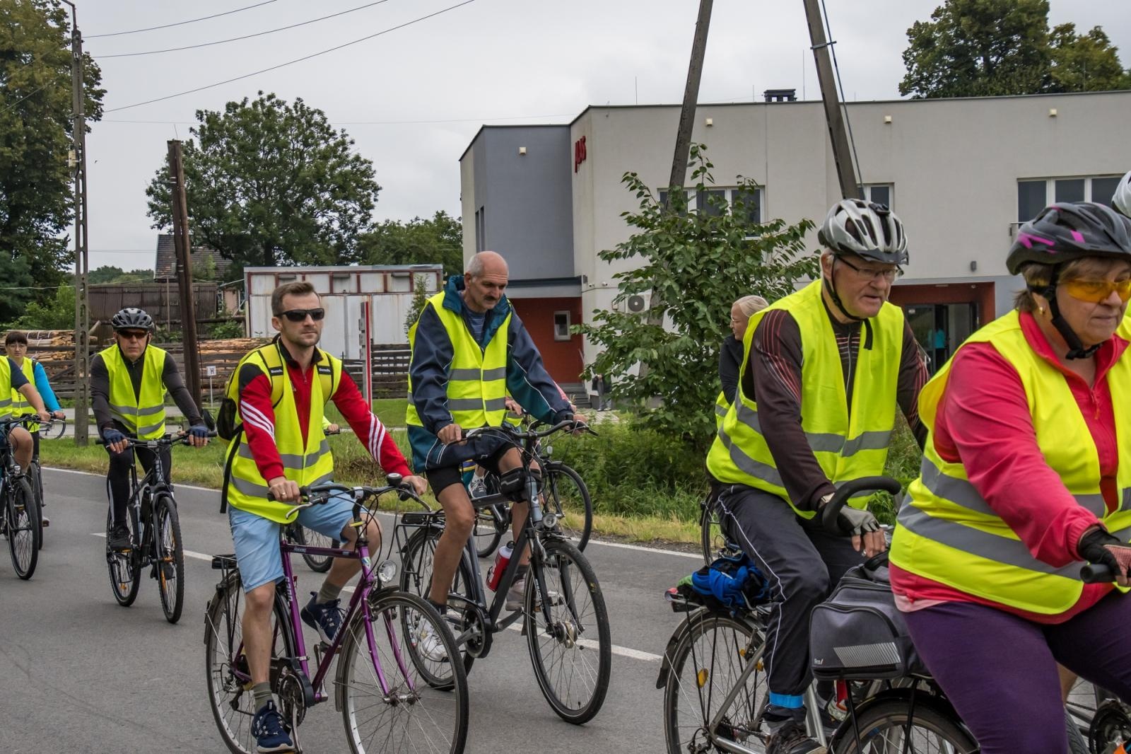 Zdjęcie w galerii na portalu naszraciborz.pl: XII Rodzinny Rajd Rowerowy firmy ALAS Utex i Gminy Krzyżanowice [FOTO i WIDEO] wiadomości z regionu