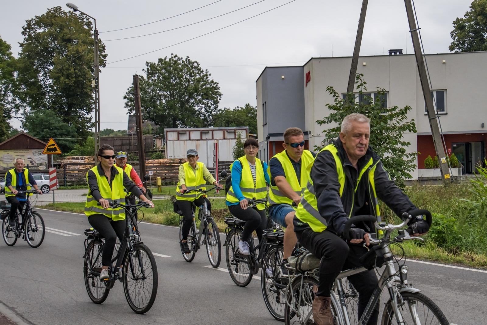 Zdjęcie w galerii na portalu naszraciborz.pl: XII Rodzinny Rajd Rowerowy firmy ALAS Utex i Gminy Krzyżanowice [FOTO i WIDEO] wiadomości z regionu