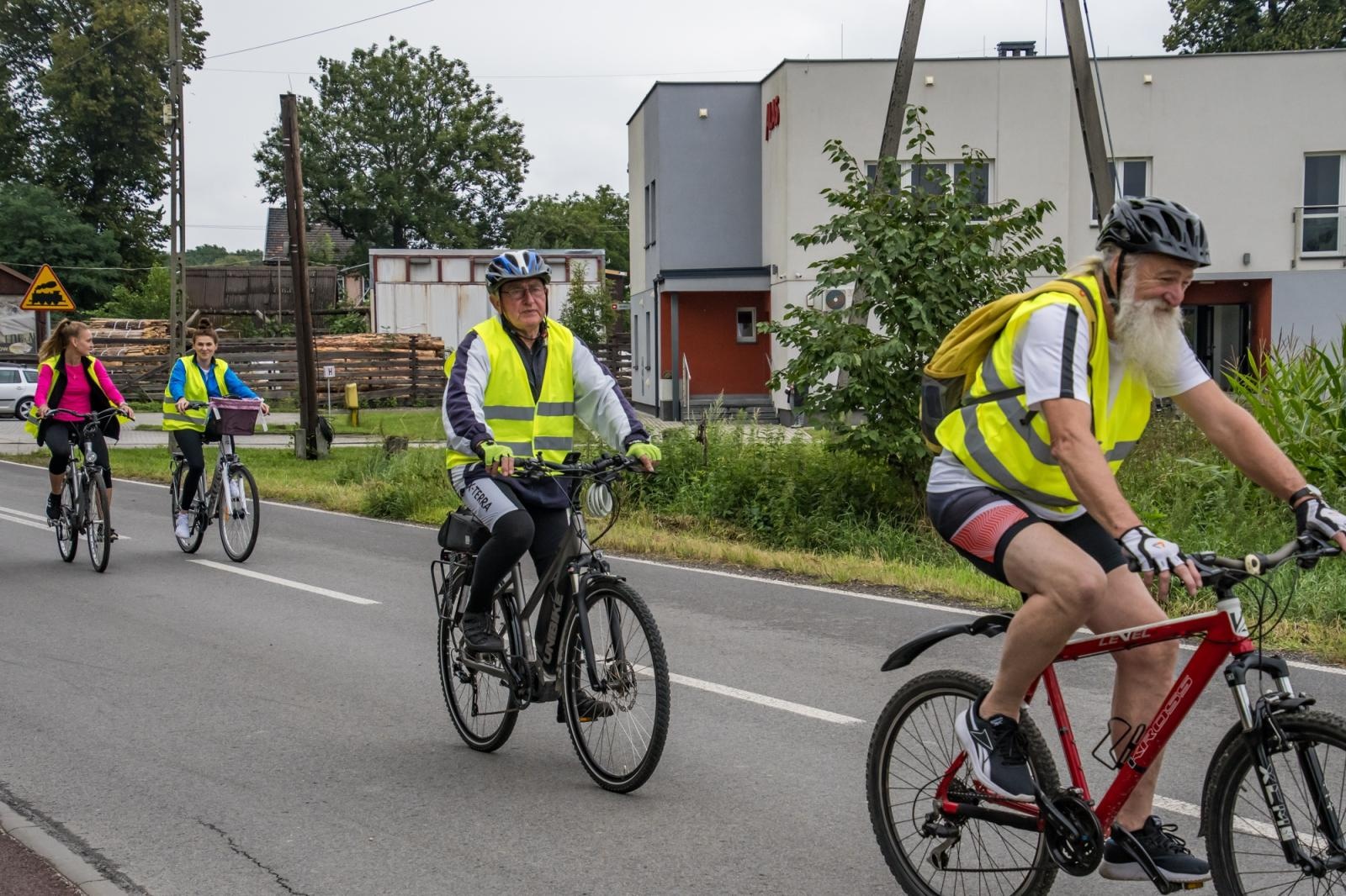 Zdjęcie w galerii na portalu naszraciborz.pl: XII Rodzinny Rajd Rowerowy firmy ALAS Utex i Gminy Krzyżanowice [FOTO i WIDEO] wiadomości z regionu