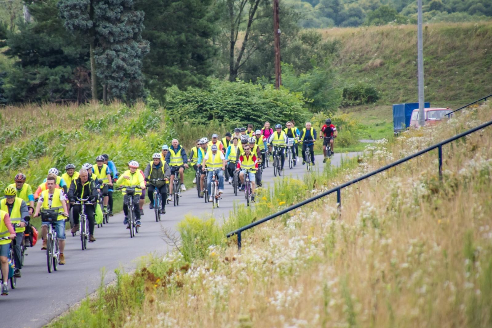 Zdjęcie w galerii na portalu naszraciborz.pl: XII Rodzinny Rajd Rowerowy firmy ALAS Utex i Gminy Krzyżanowice [FOTO i WIDEO] wiadomości z regionu