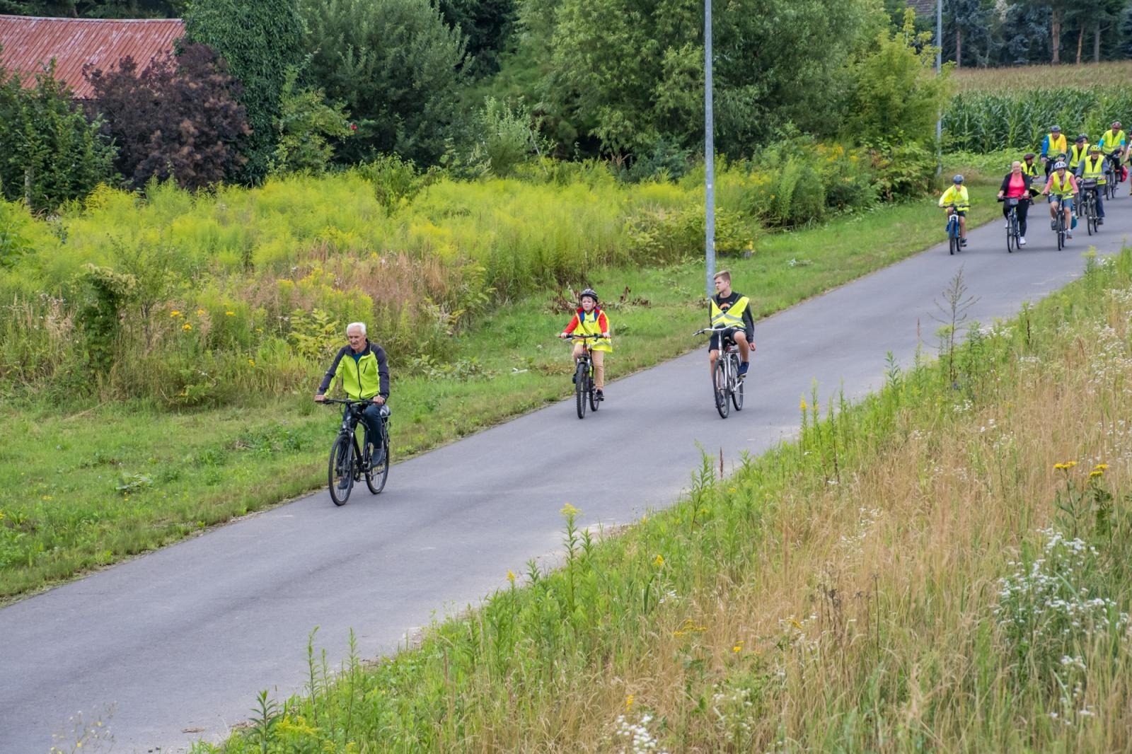 Zdjęcie w galerii na portalu naszraciborz.pl: XII Rodzinny Rajd Rowerowy firmy ALAS Utex i Gminy Krzyżanowice [FOTO i WIDEO] wiadomości z regionu