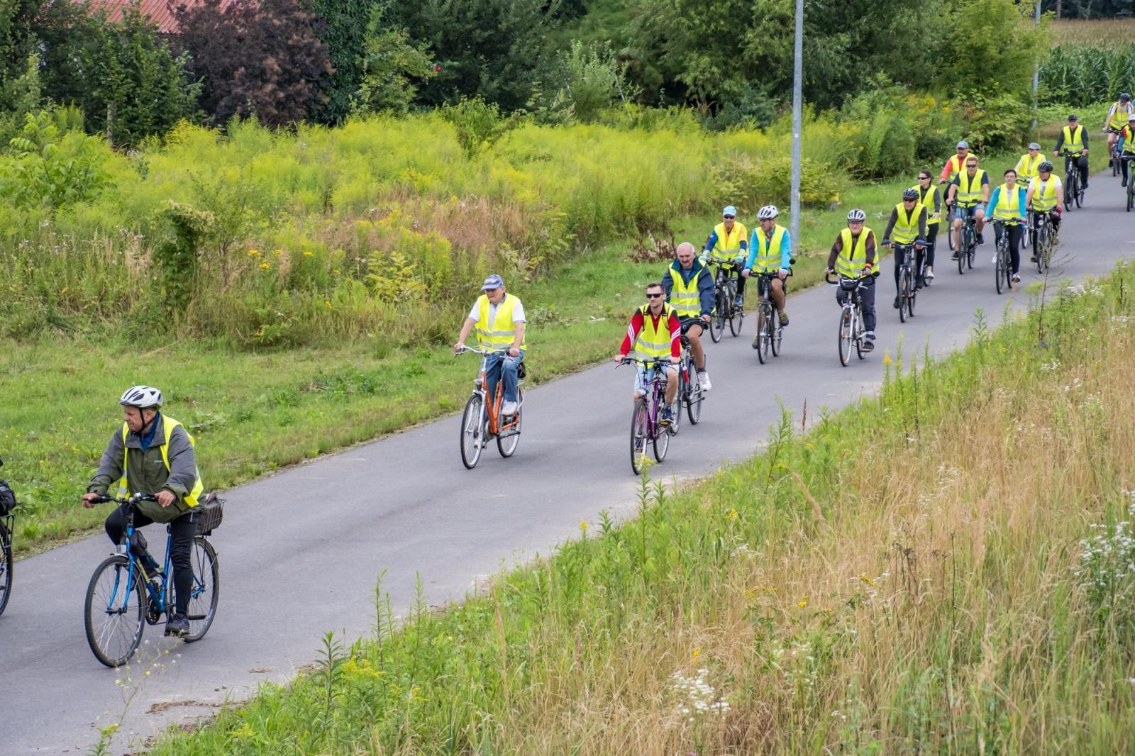 Zdjęcie w galerii na portalu naszraciborz.pl: XII Rodzinny Rajd Rowerowy firmy ALAS Utex i Gminy Krzyżanowice [FOTO i WIDEO] wiadomości z regionu