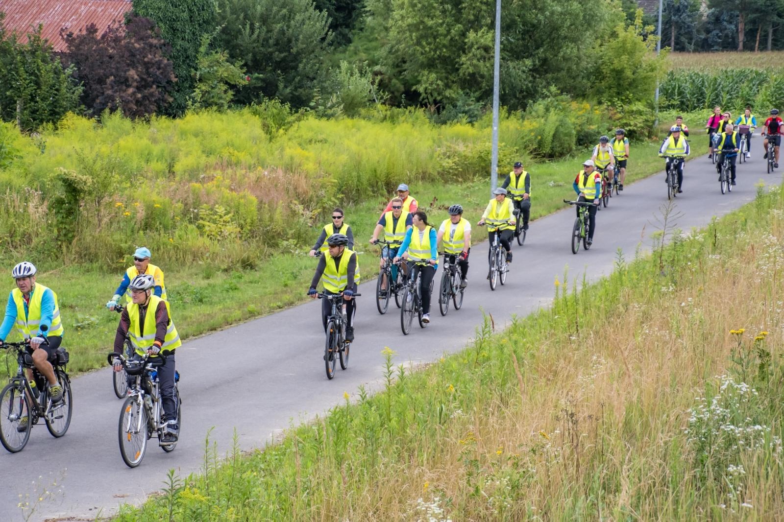Zdjęcie w galerii na portalu naszraciborz.pl: XII Rodzinny Rajd Rowerowy firmy ALAS Utex i Gminy Krzyżanowice [FOTO i WIDEO] wiadomości z regionu