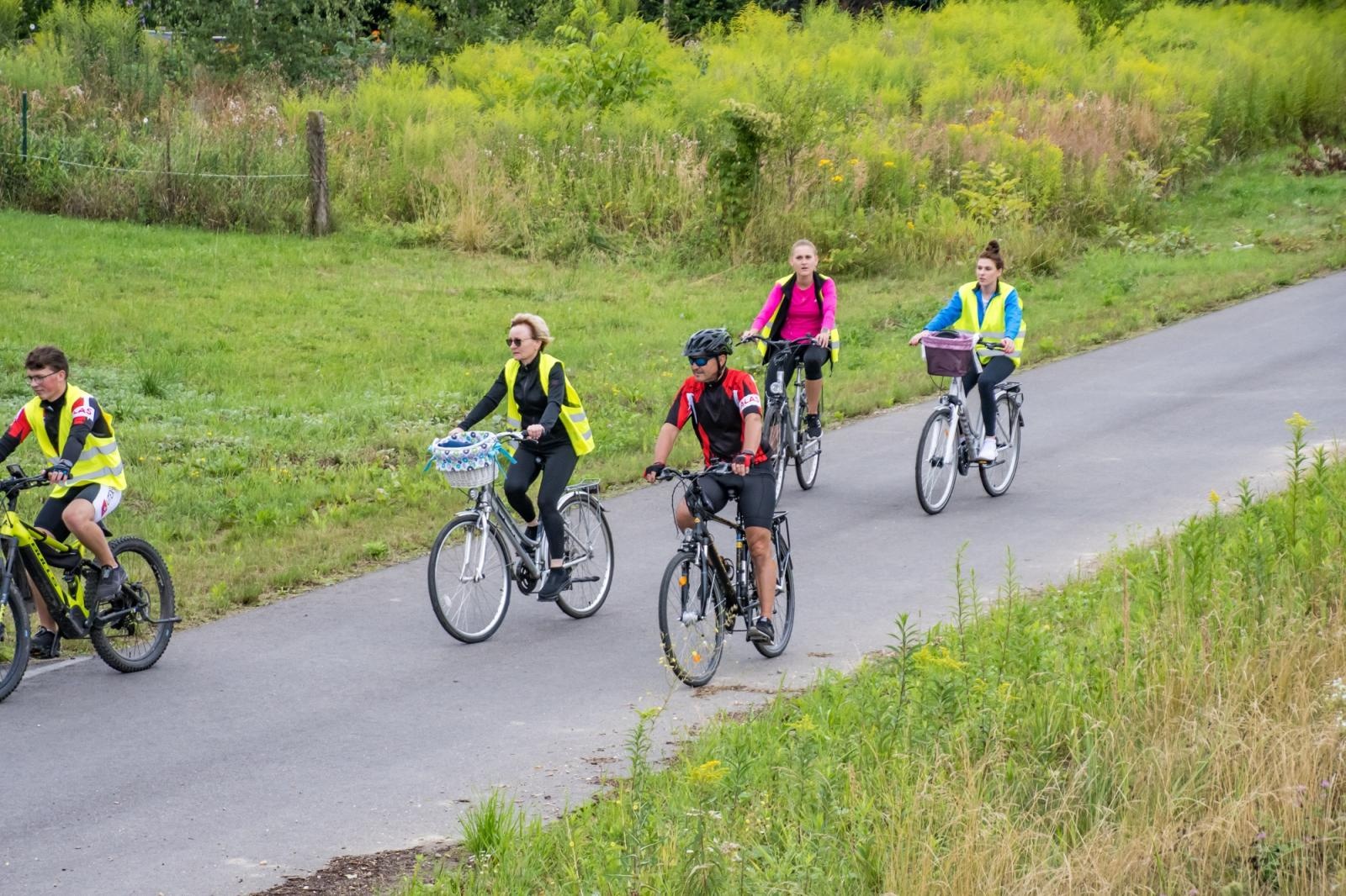 Zdjęcie w galerii na portalu naszraciborz.pl: XII Rodzinny Rajd Rowerowy firmy ALAS Utex i Gminy Krzyżanowice [FOTO i WIDEO] wiadomości z regionu