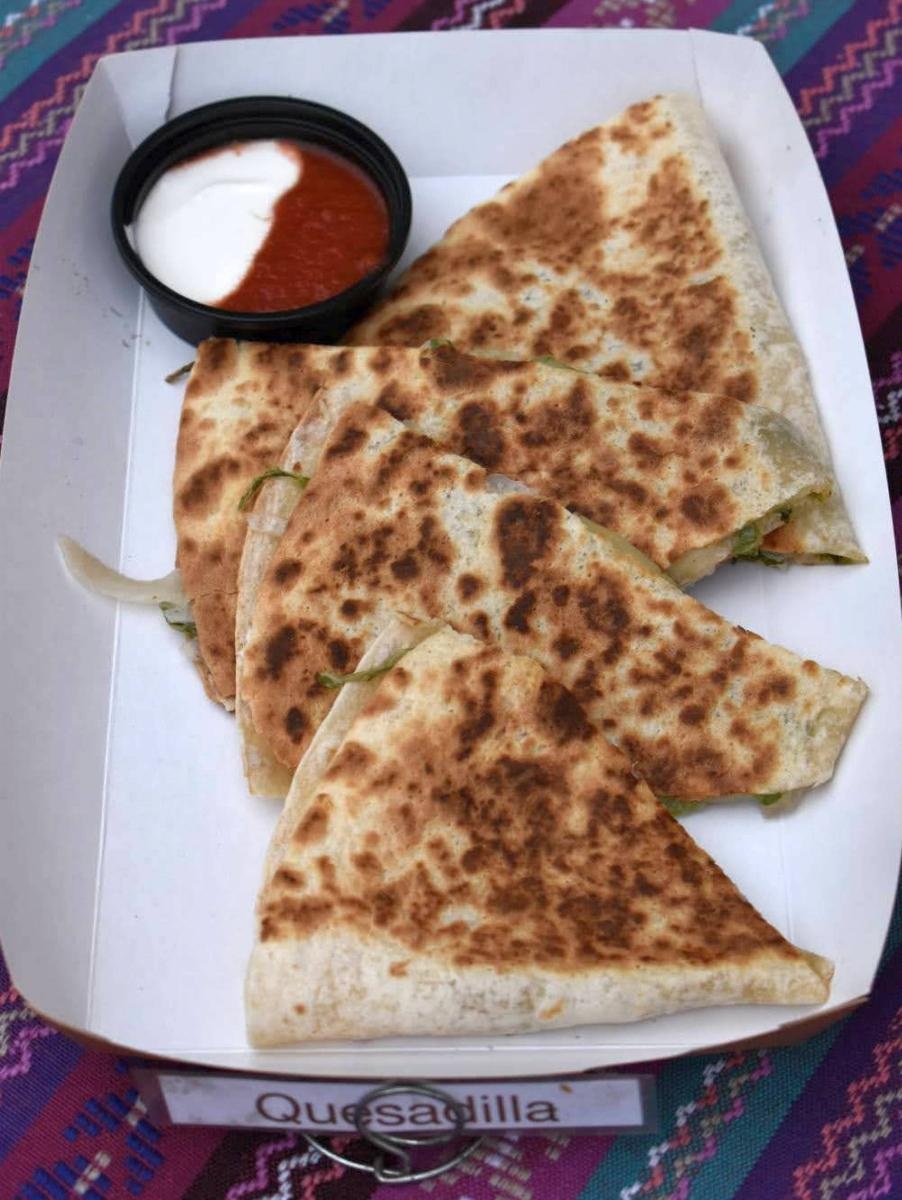 Zdjęcie w galerii na portalu naszraciborz.pl: Na Zamku Piastowskim trwa dwudniowy piknik kulinarny wiadomości z regionu