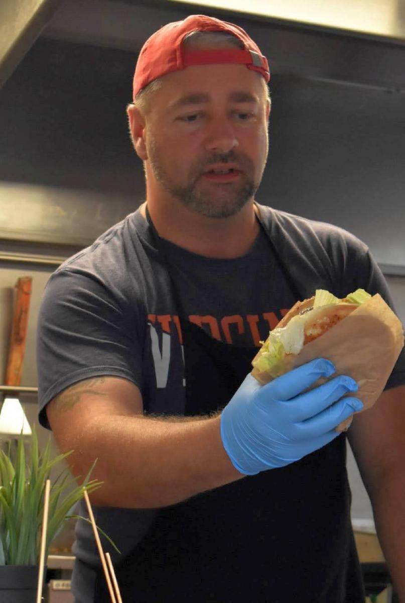 Zdjęcie w galerii na portalu naszraciborz.pl: Na Zamku Piastowskim trwa dwudniowy piknik kulinarny wiadomości z regionu