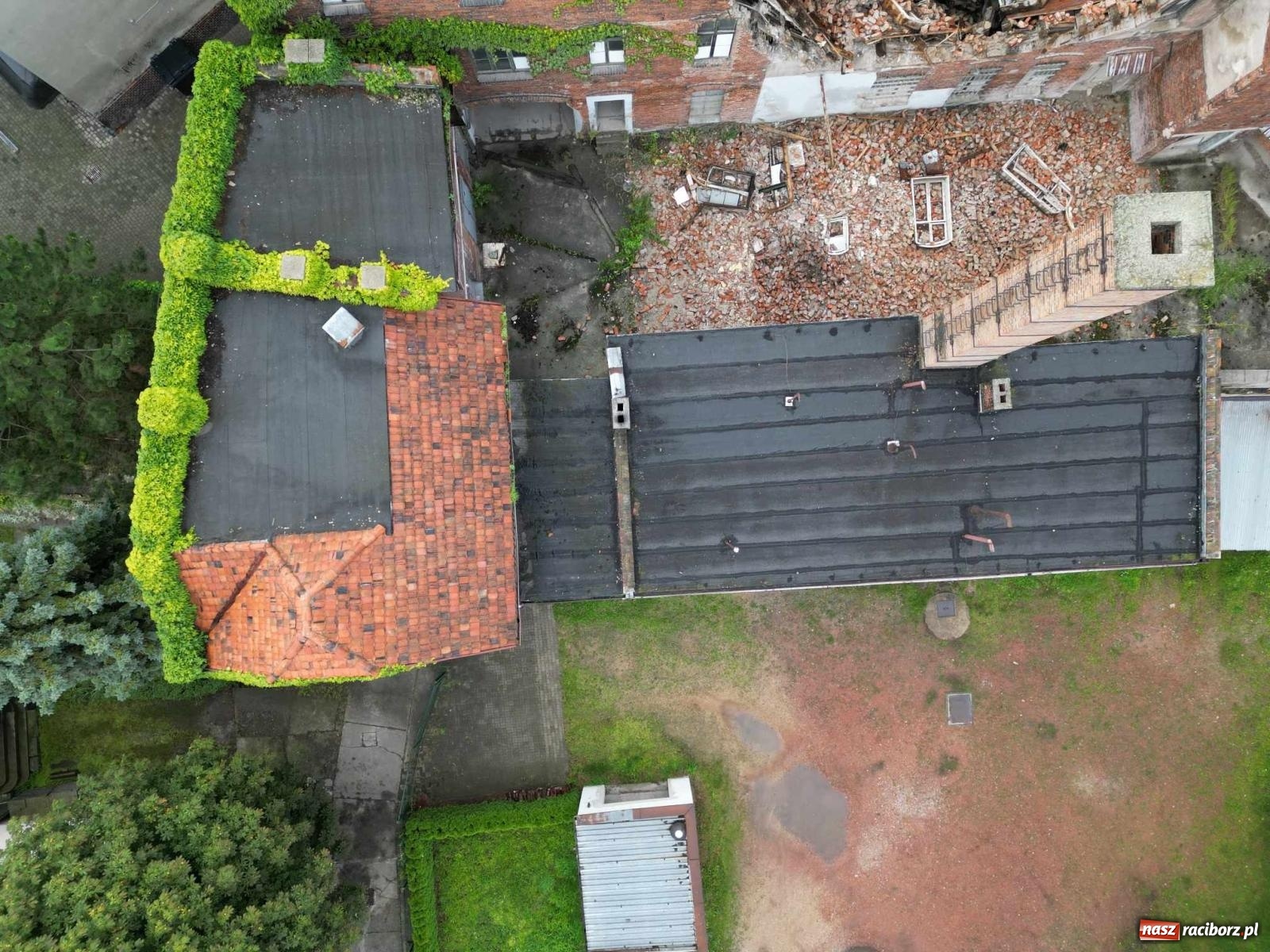 Zdjęcie w galerii na portalu naszraciborz.pl: Dobra i zła wiadomość. Miejska konserwator o odbudowie starej winiarni i szpitala wiadomości z regionu