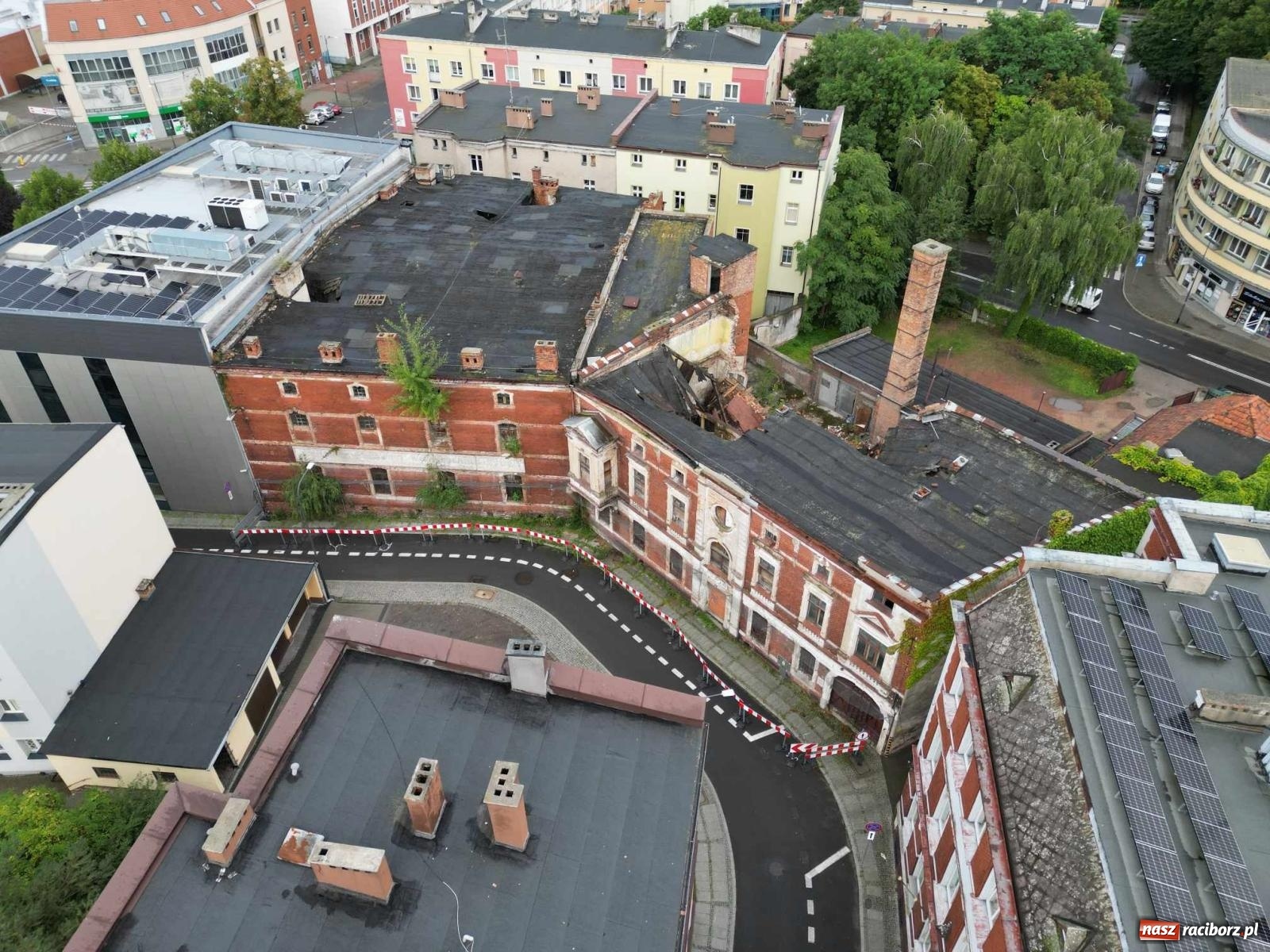 Zdjęcie w galerii na portalu naszraciborz.pl: Dobra i zła wiadomość. Miejska konserwator o odbudowie starej winiarni i szpitala wiadomości z regionu