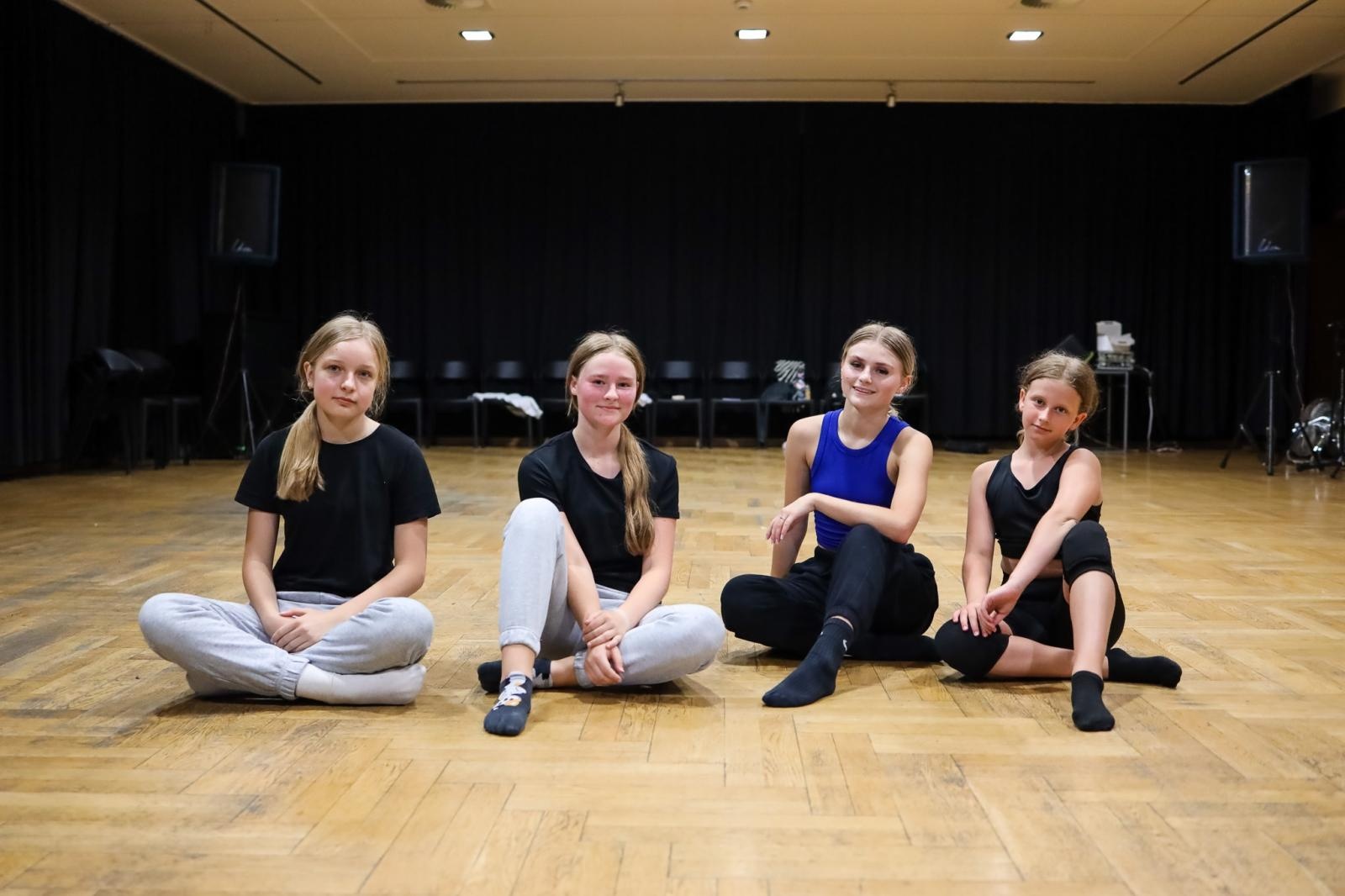 Zdjęcie w galerii na portalu naszraciborz.pl: Taniec współczesny na warsztacie w RCK wiadomości z regionu