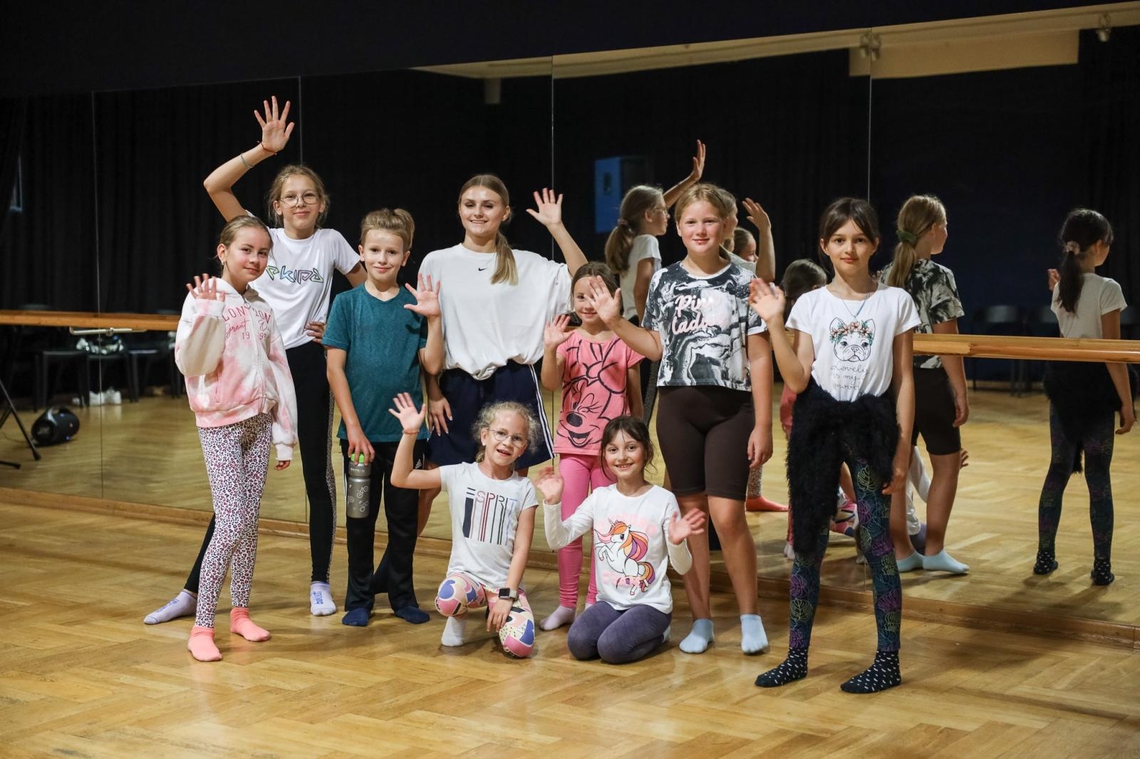 Zdjęcie w galerii na portalu naszraciborz.pl: Taniec współczesny na warsztacie w RCK wiadomości z regionu