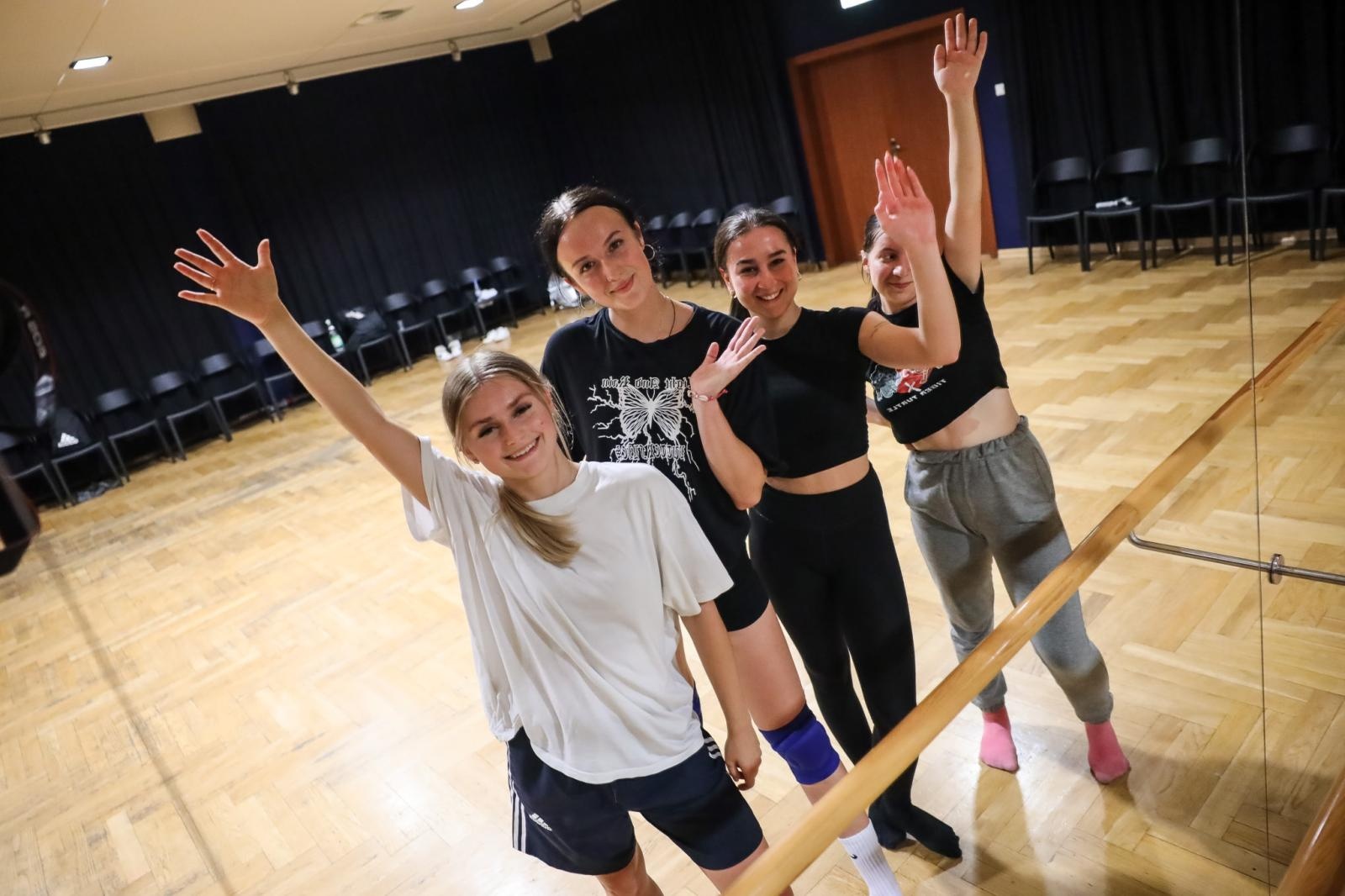 Zdjęcie w galerii na portalu naszraciborz.pl: Taniec współczesny na warsztacie w RCK wiadomości z regionu