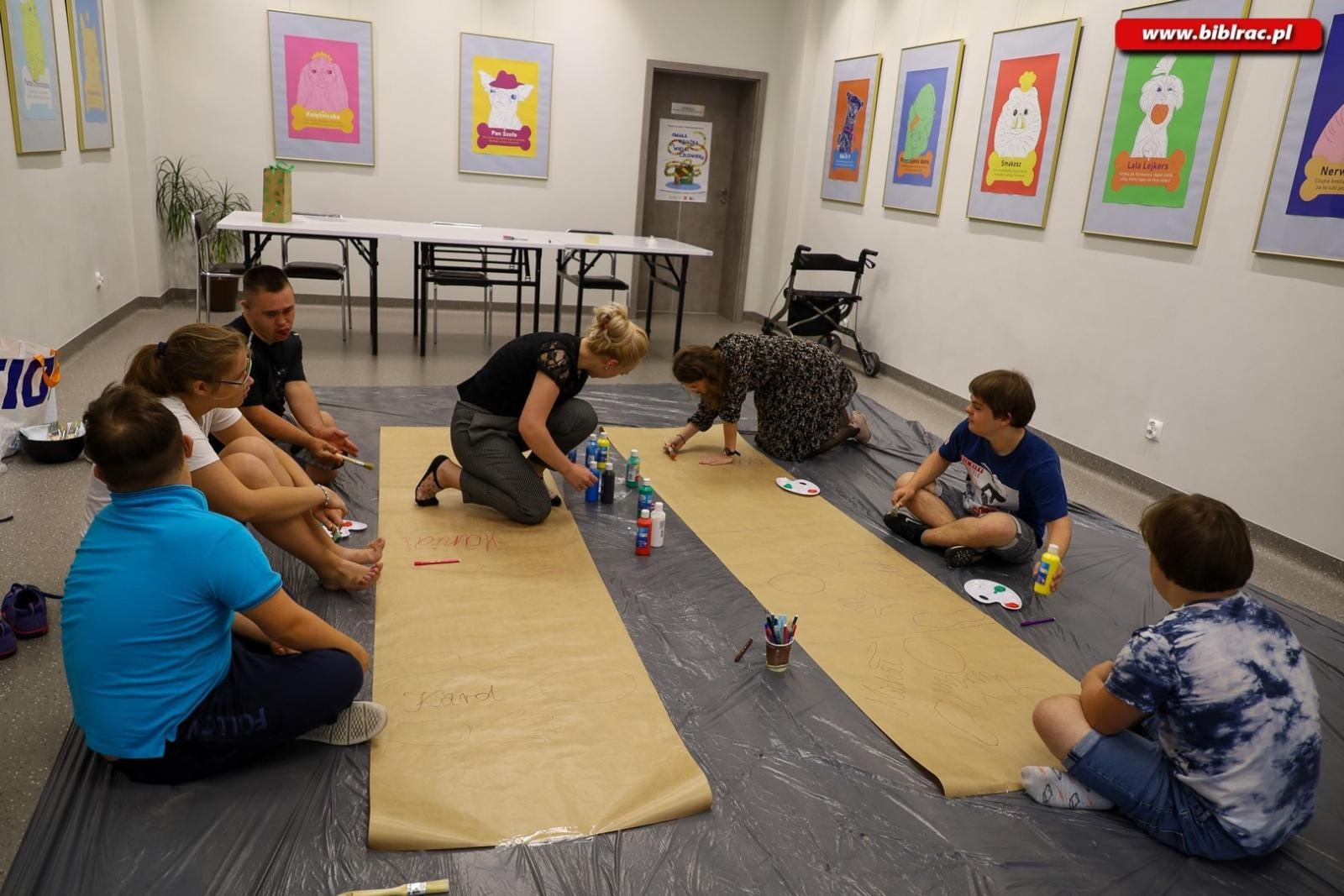 Zdjęcie w galerii na portalu naszraciborz.pl: Zakończyły się Wakacje z baśniami Andersena wiadomości z regionu