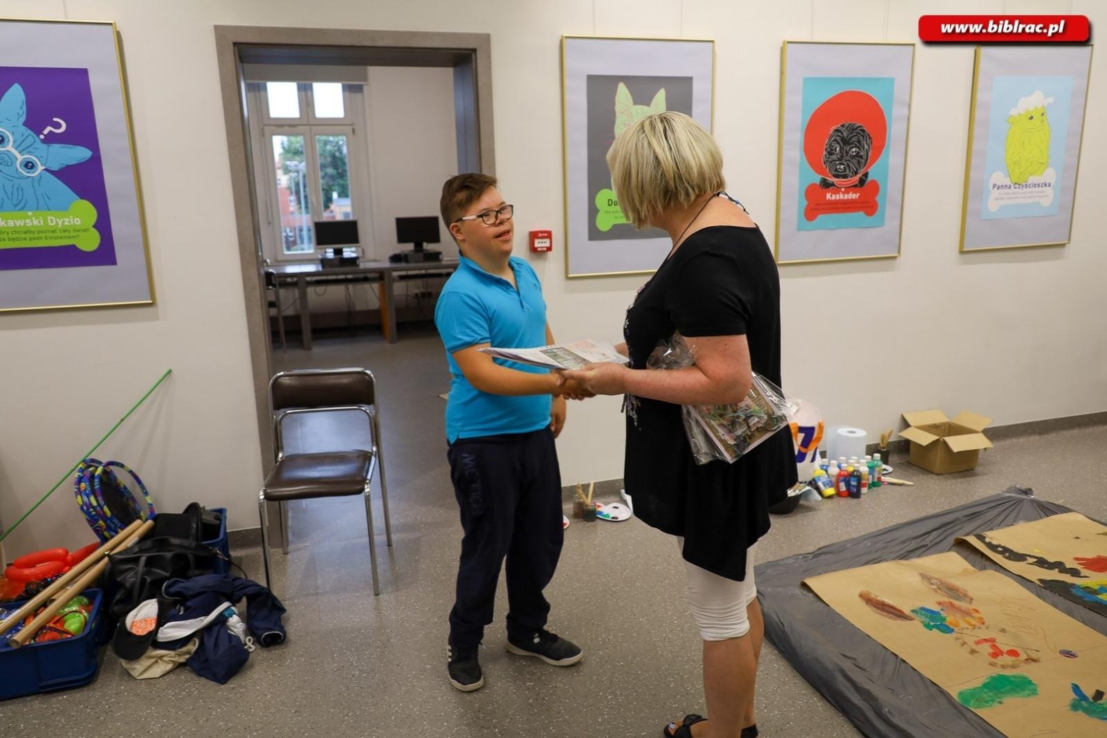 Zdjęcie w galerii na portalu naszraciborz.pl: Zakończyły się Wakacje z baśniami Andersena wiadomości z regionu