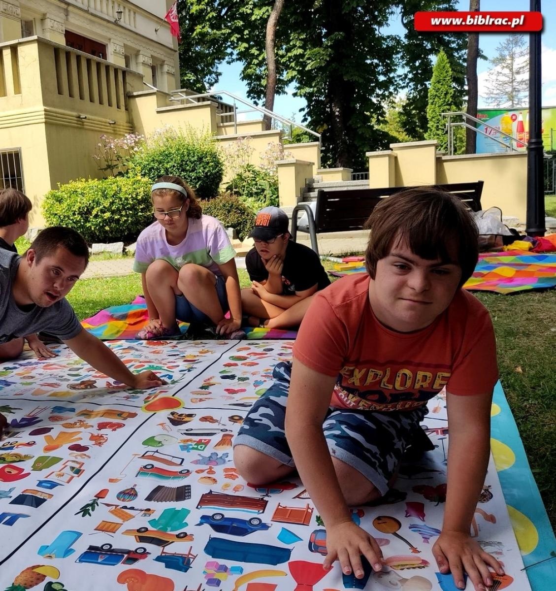 Zdjęcie w galerii na portalu naszraciborz.pl: Zakończyły się Wakacje z baśniami Andersena wiadomości z regionu