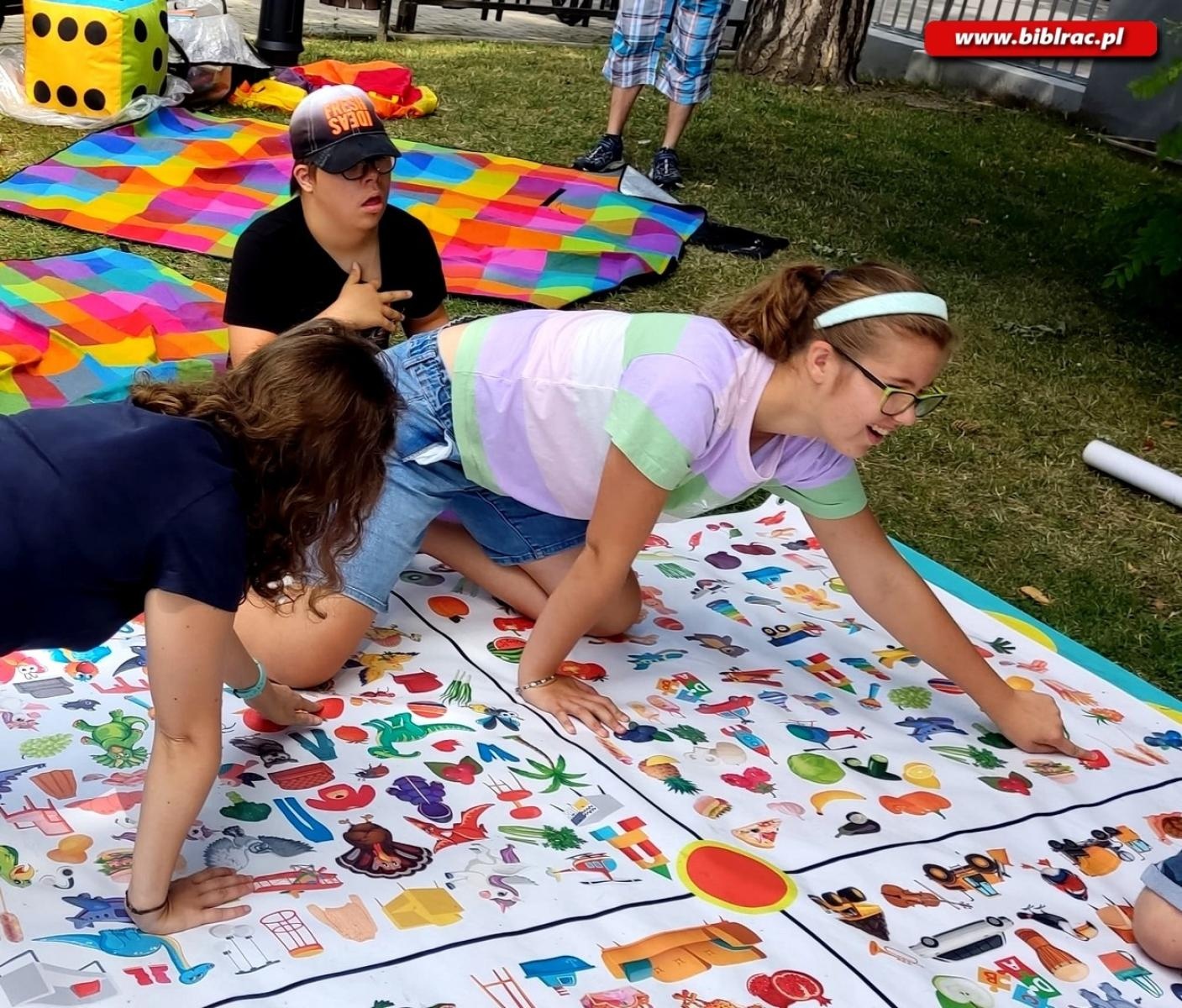 Zdjęcie w galerii na portalu naszraciborz.pl: Zakończyły się Wakacje z baśniami Andersena wiadomości z regionu