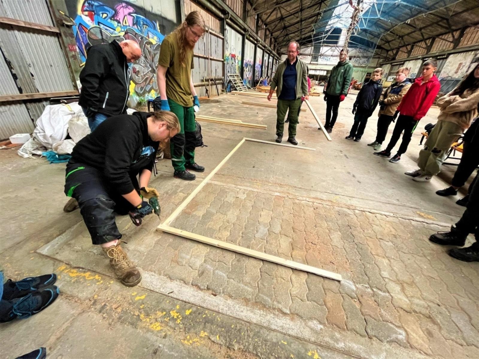 Zdjęcie w galerii na portalu naszraciborz.pl: Młodzież z trzech partnerskich powiatów zgłębiała relację człowiek-las wiadomości z regionu