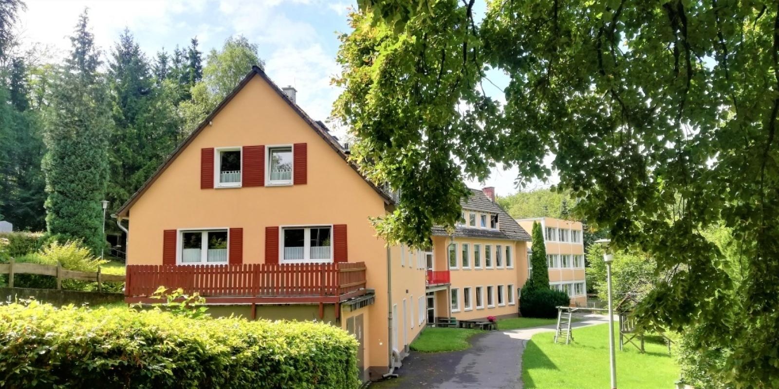 Zdjęcie w galerii na portalu naszraciborz.pl: Młodzież z trzech partnerskich powiatów zgłębiała relację człowiek-las wiadomości z regionu