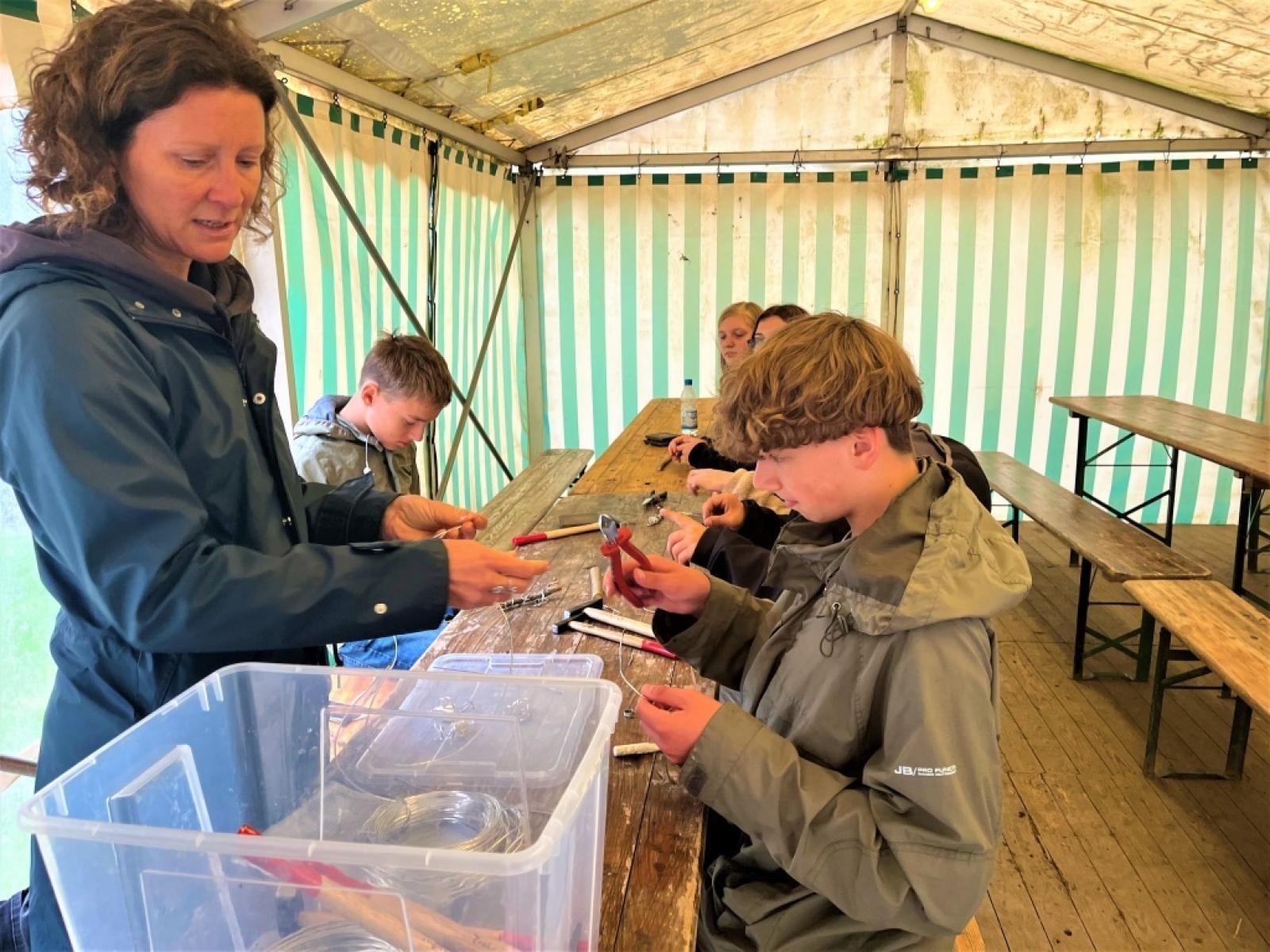 Zdjęcie w galerii na portalu naszraciborz.pl: Młodzież z trzech partnerskich powiatów zgłębiała relację człowiek-las wiadomości z regionu