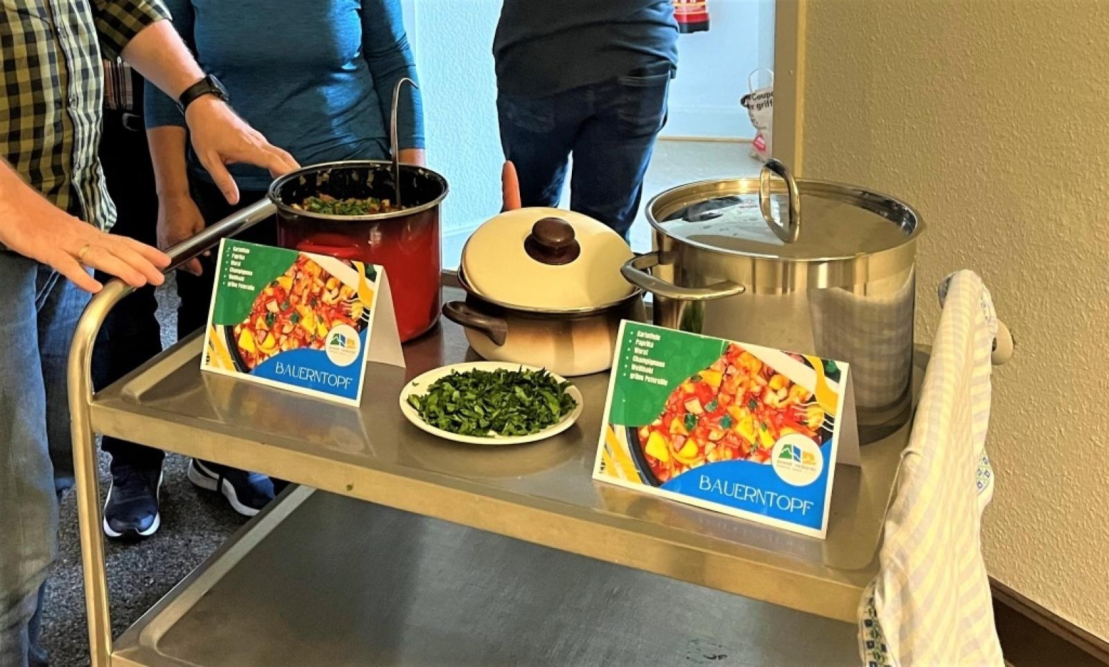 Zdjęcie w galerii na portalu naszraciborz.pl: Młodzież z trzech partnerskich powiatów zgłębiała relację człowiek-las wiadomości z regionu