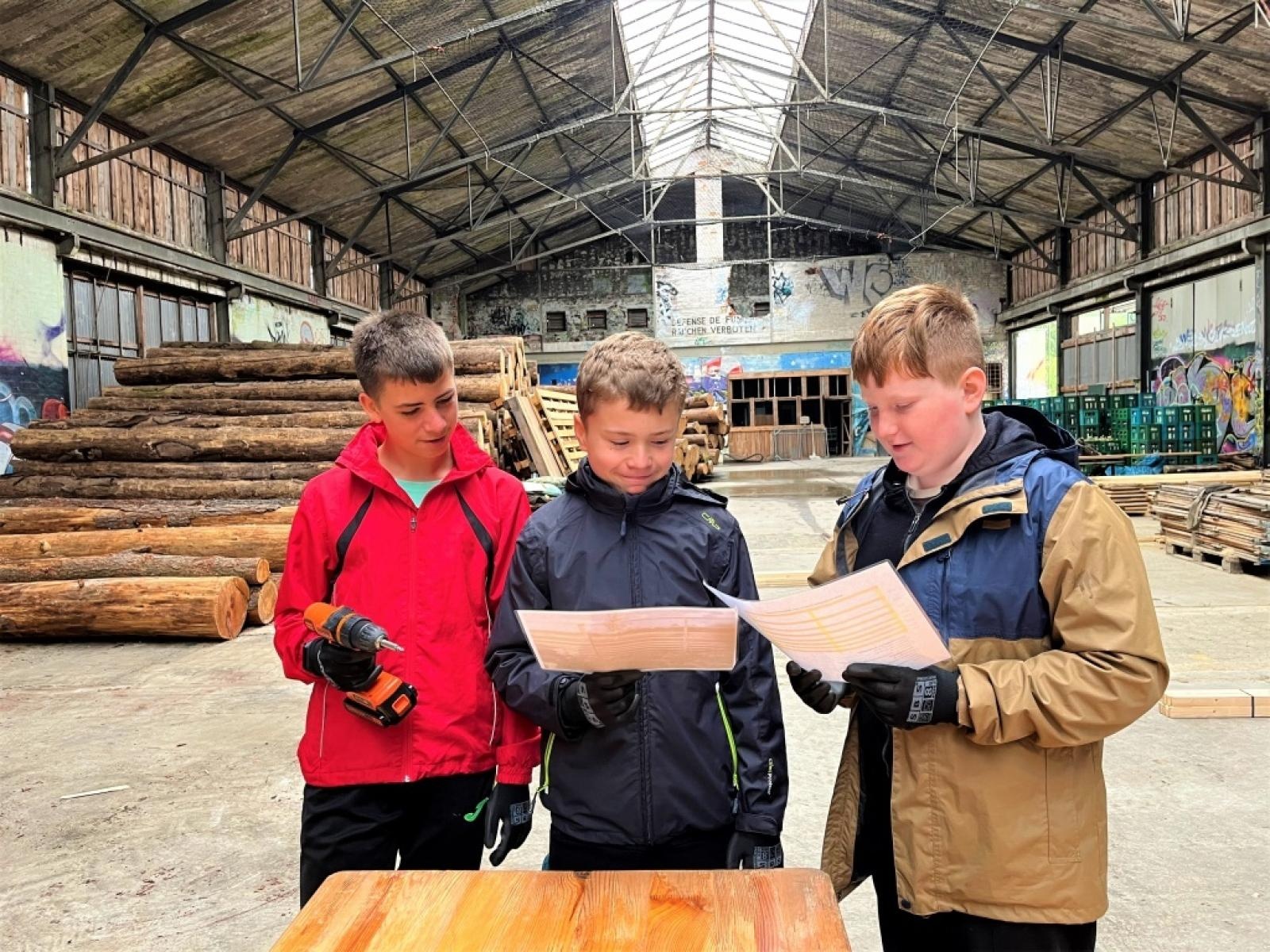 Zdjęcie w galerii na portalu naszraciborz.pl: Młodzież z trzech partnerskich powiatów zgłębiała relację człowiek-las wiadomości z regionu