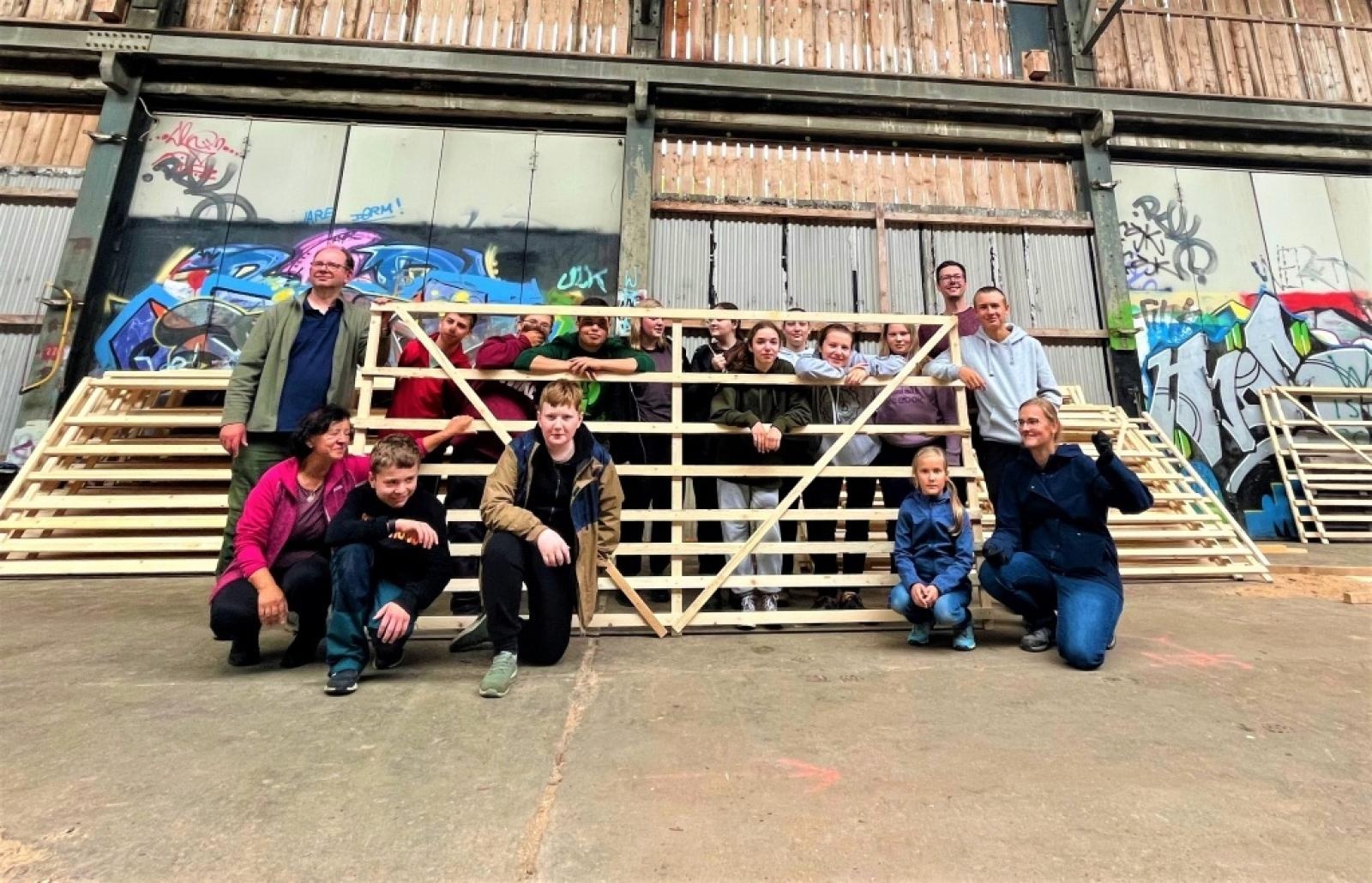 Zdjęcie w galerii na portalu naszraciborz.pl: Młodzież z trzech partnerskich powiatów zgłębiała relację człowiek-las wiadomości z regionu