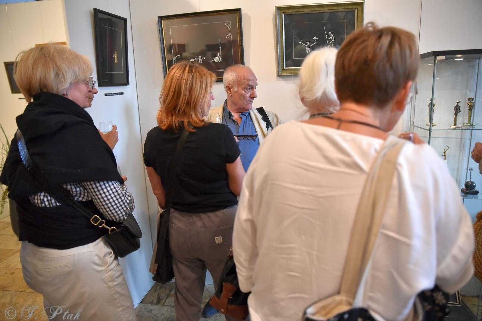 Zdjęcie w galerii na portalu naszraciborz.pl: Misterne kształty z wyobraźni Gurgena Gadachika [FOTO] wiadomości z regionu