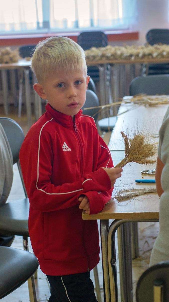 Zdjęcie w galerii na portalu naszraciborz.pl: Bez plastiku i sztucznych kwiatów. W Bojanowie przygotowali już koronę żniwną [FOTO] wiadomości z regionu