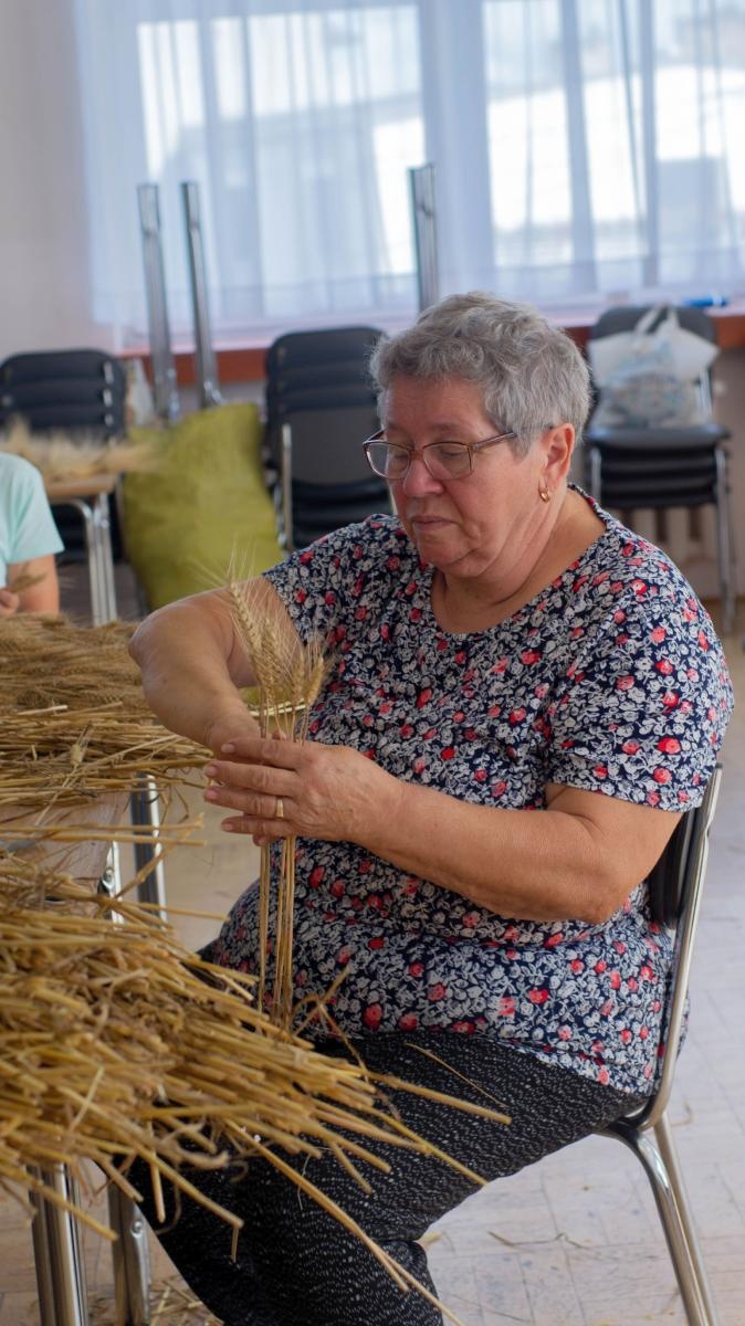 Zdjęcie w galerii na portalu naszraciborz.pl: Bez plastiku i sztucznych kwiatów. W Bojanowie przygotowali już koronę żniwną [FOTO] wiadomości z regionu