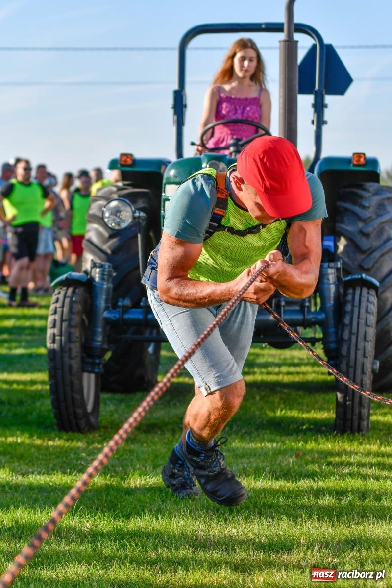 Zdjęcie w galerii na portalu naszraciborz.pl: W farmerach siła, czyli BamberParty 2023 w Grzegorzowicach [FOTO i WIDEO] wiadomości z regionu