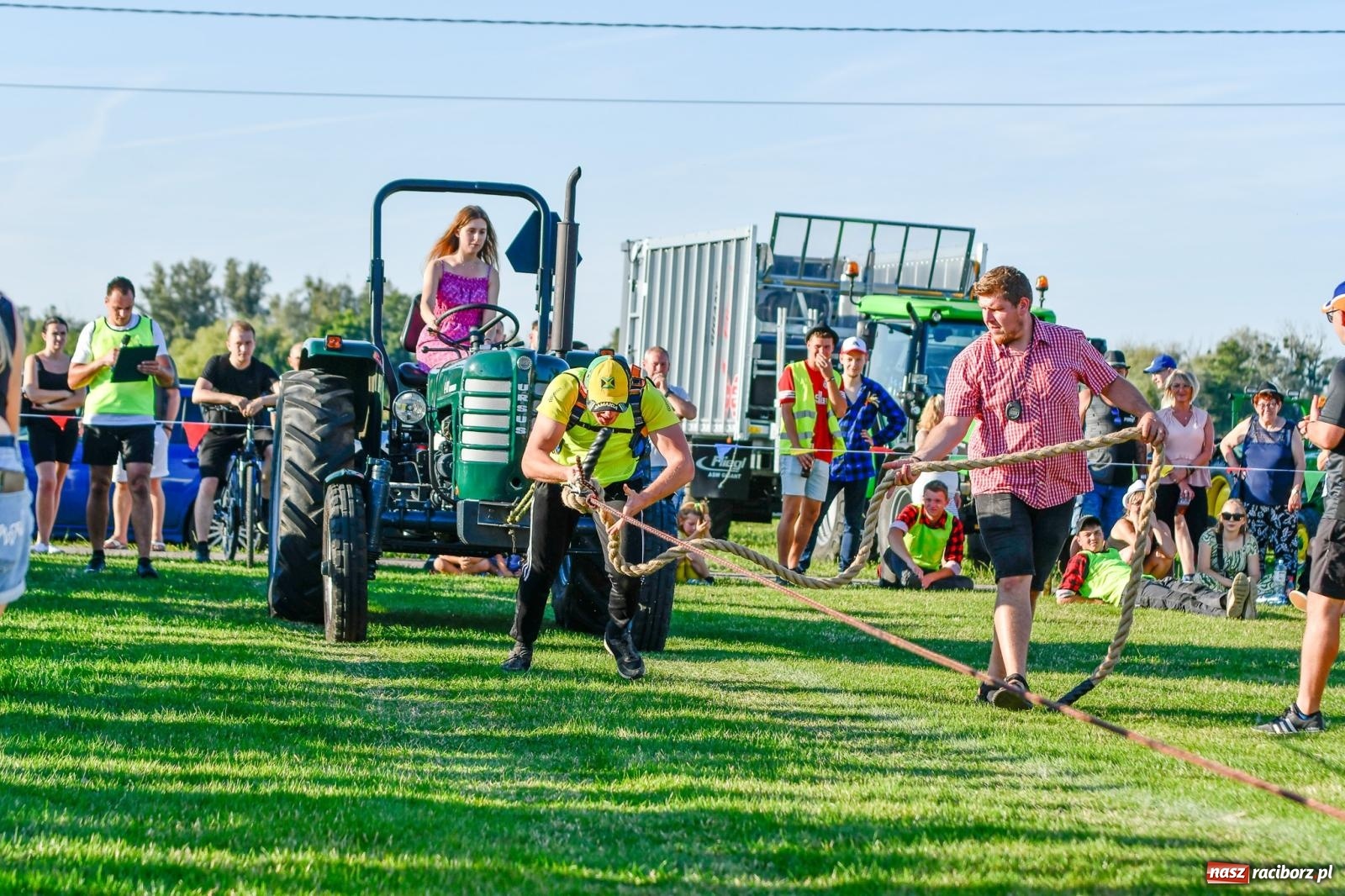 Zdjęcie w galerii na portalu naszraciborz.pl: W farmerach siła, czyli BamberParty 2023 w Grzegorzowicach [FOTO i WIDEO] wiadomości z regionu