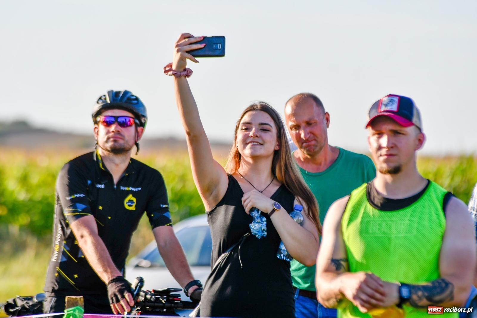 Zdjęcie w galerii na portalu naszraciborz.pl: W farmerach siła, czyli BamberParty 2023 w Grzegorzowicach [FOTO i WIDEO] wiadomości z regionu