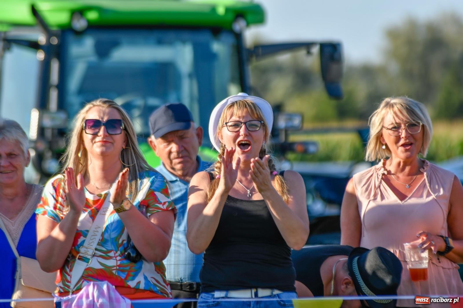 Zdjęcie w galerii na portalu naszraciborz.pl: W farmerach siła, czyli BamberParty 2023 w Grzegorzowicach [FOTO i WIDEO] wiadomości z regionu