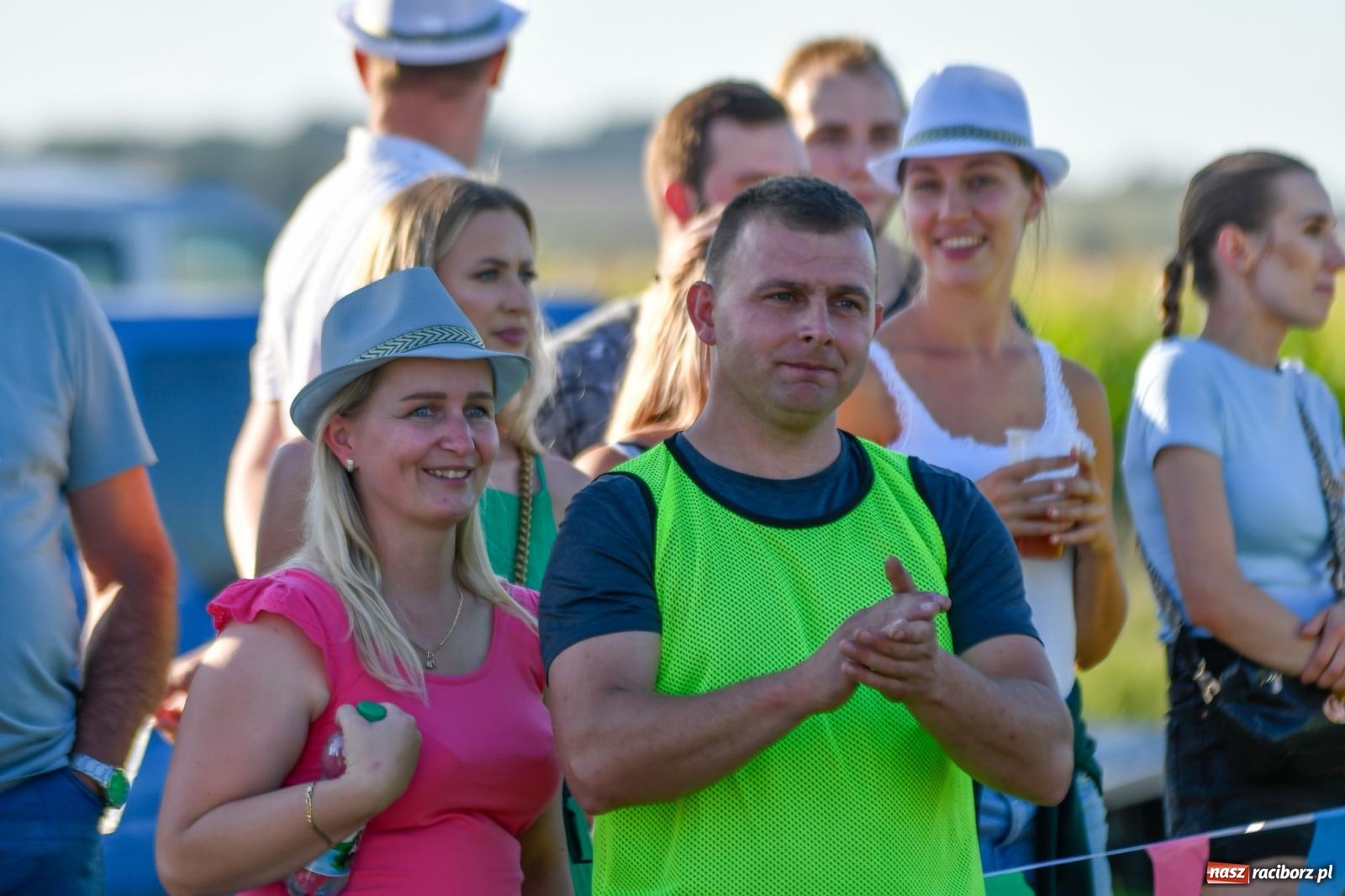 Zdjęcie w galerii na portalu naszraciborz.pl: W farmerach siła, czyli BamberParty 2023 w Grzegorzowicach [FOTO i WIDEO] wiadomości z regionu