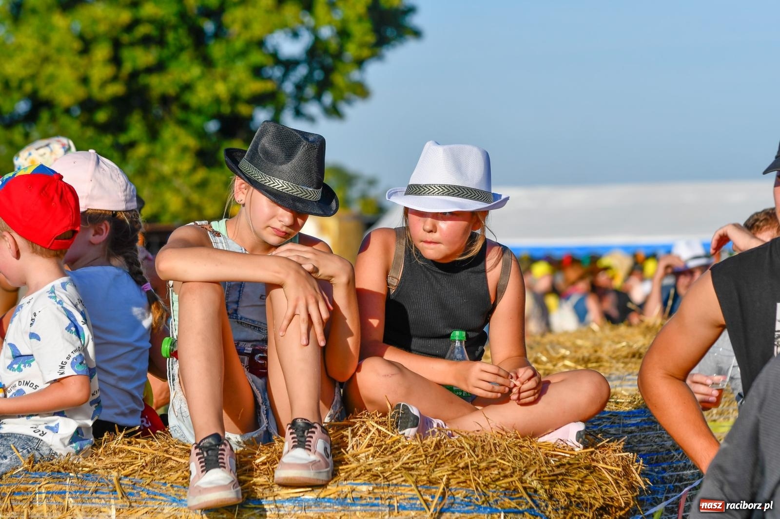 Zdjęcie w galerii na portalu naszraciborz.pl: W farmerach siła, czyli BamberParty 2023 w Grzegorzowicach [FOTO i WIDEO] wiadomości z regionu