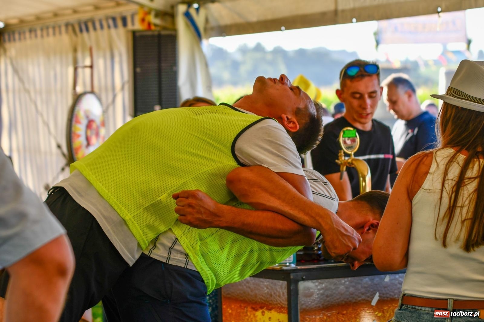 Zdjęcie w galerii na portalu naszraciborz.pl: W farmerach siła, czyli BamberParty 2023 w Grzegorzowicach [FOTO i WIDEO] wiadomości z regionu
