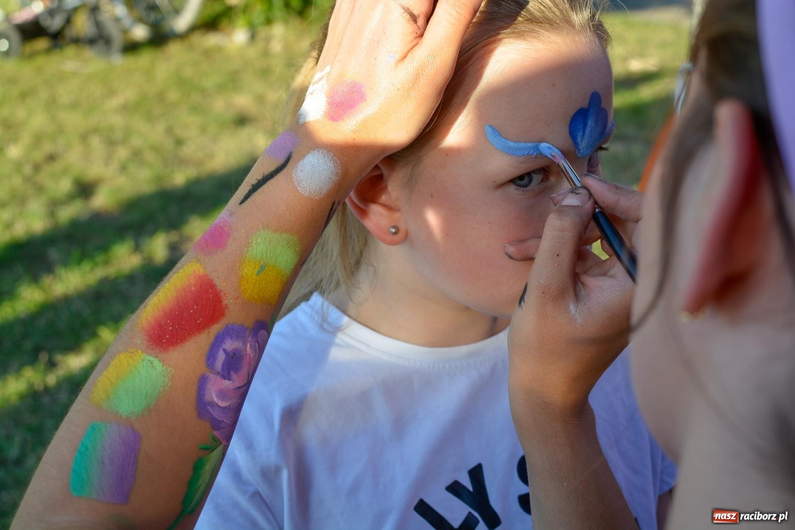 Zdjęcie w galerii na portalu naszraciborz.pl: W farmerach siła, czyli BamberParty 2023 w Grzegorzowicach [FOTO i WIDEO] wiadomości z regionu