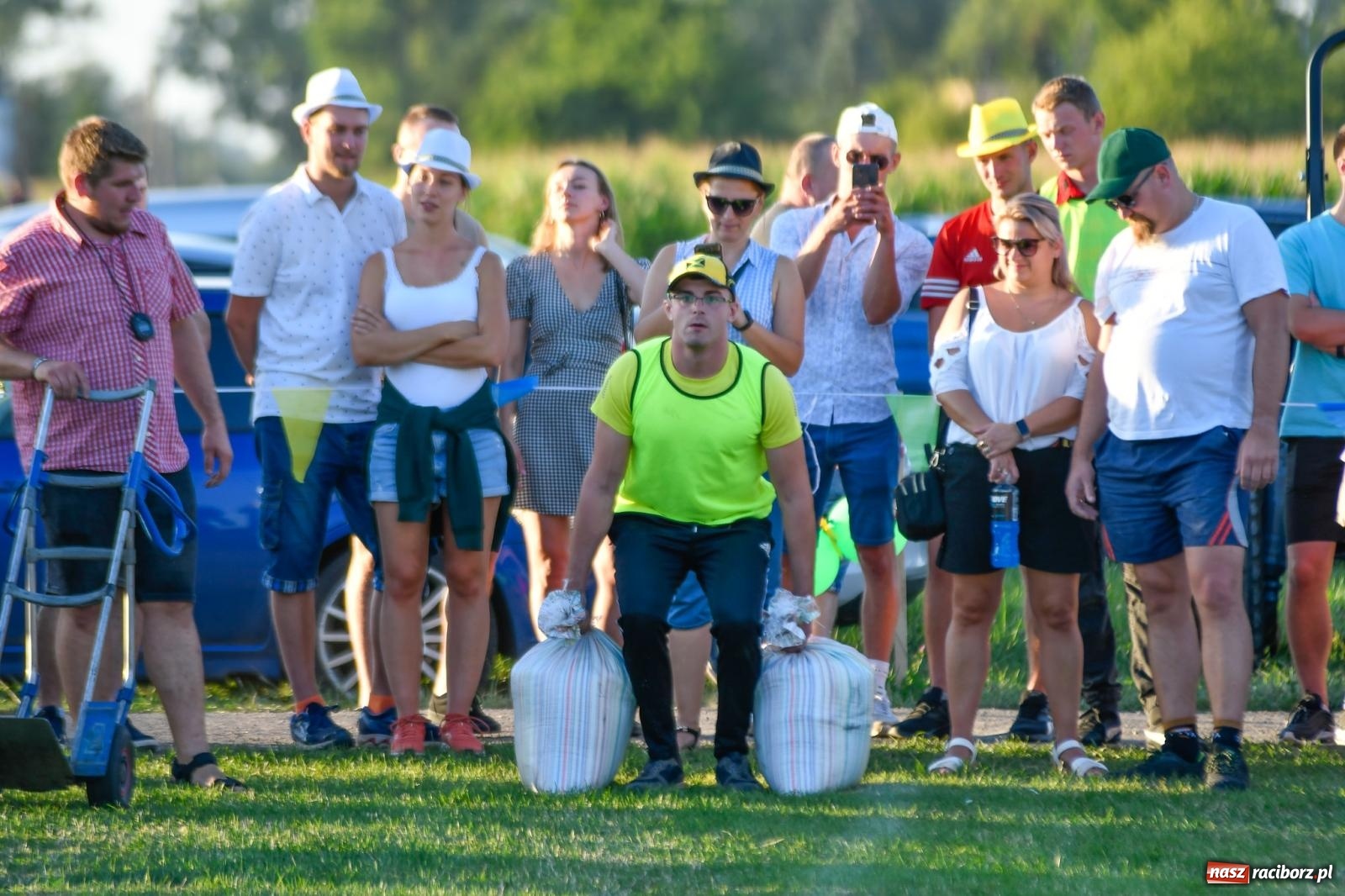 Zdjęcie w galerii na portalu naszraciborz.pl: W farmerach siła, czyli BamberParty 2023 w Grzegorzowicach [FOTO i WIDEO] wiadomości z regionu