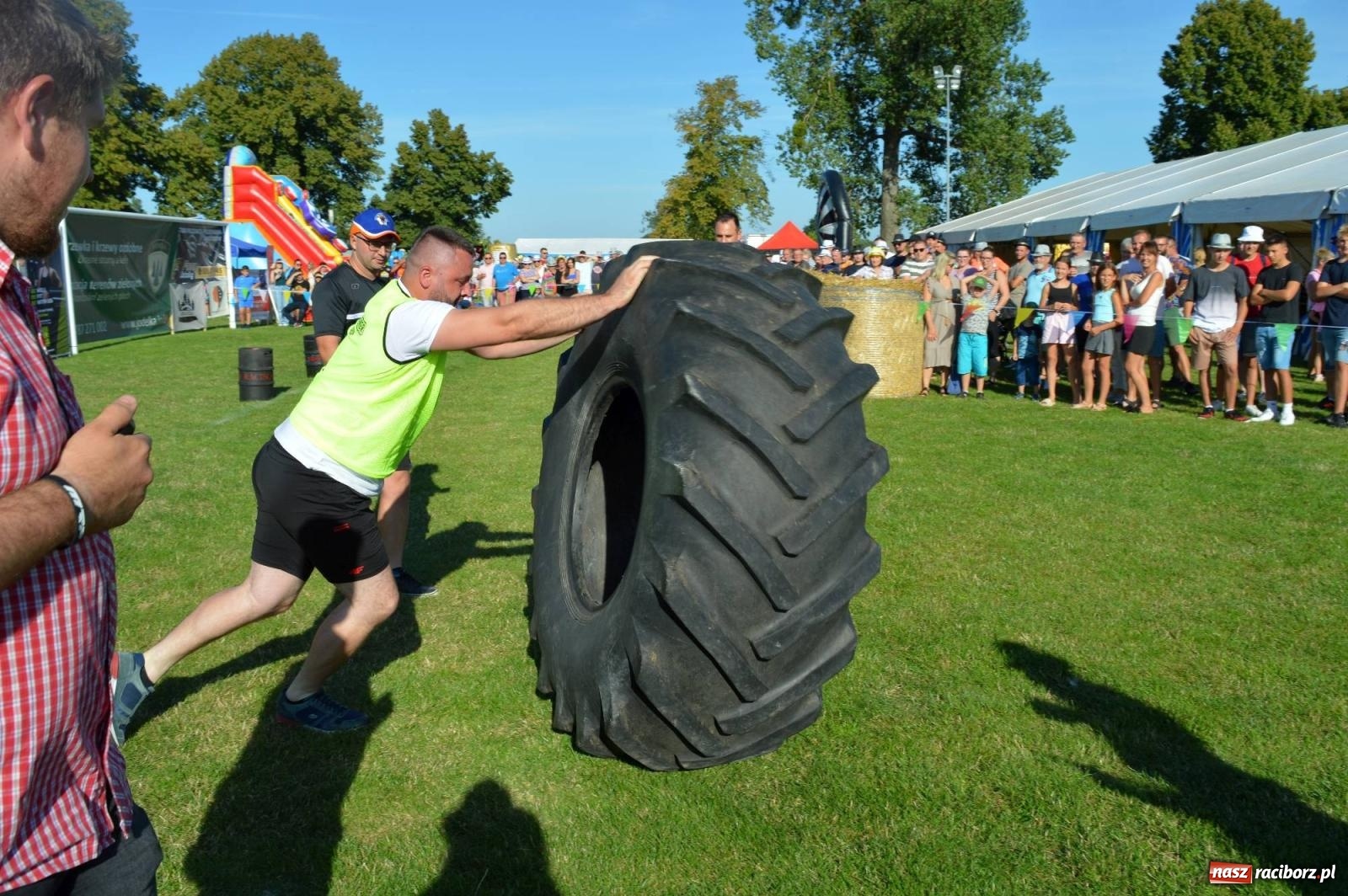 Zdjęcie w galerii na portalu naszraciborz.pl: W farmerach siła, czyli BamberParty 2023 w Grzegorzowicach [FOTO i WIDEO] wiadomości z regionu