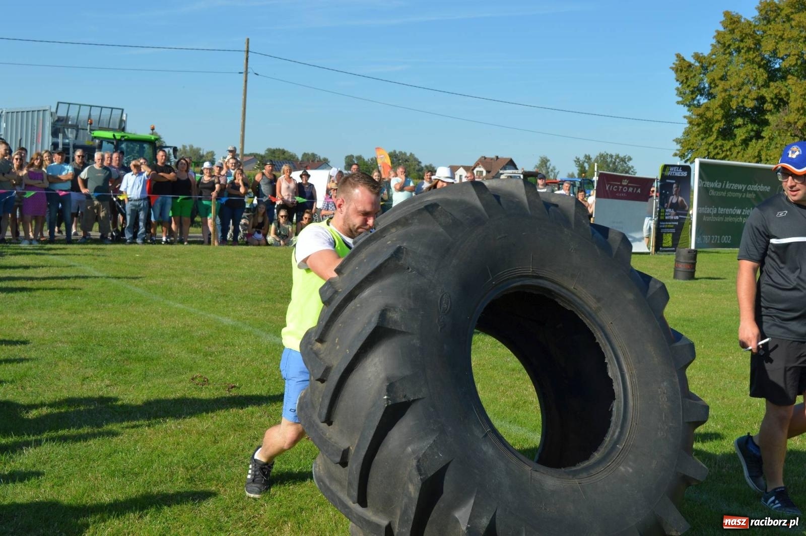 Zdjęcie w galerii na portalu naszraciborz.pl: W farmerach siła, czyli BamberParty 2023 w Grzegorzowicach [FOTO i WIDEO] wiadomości z regionu