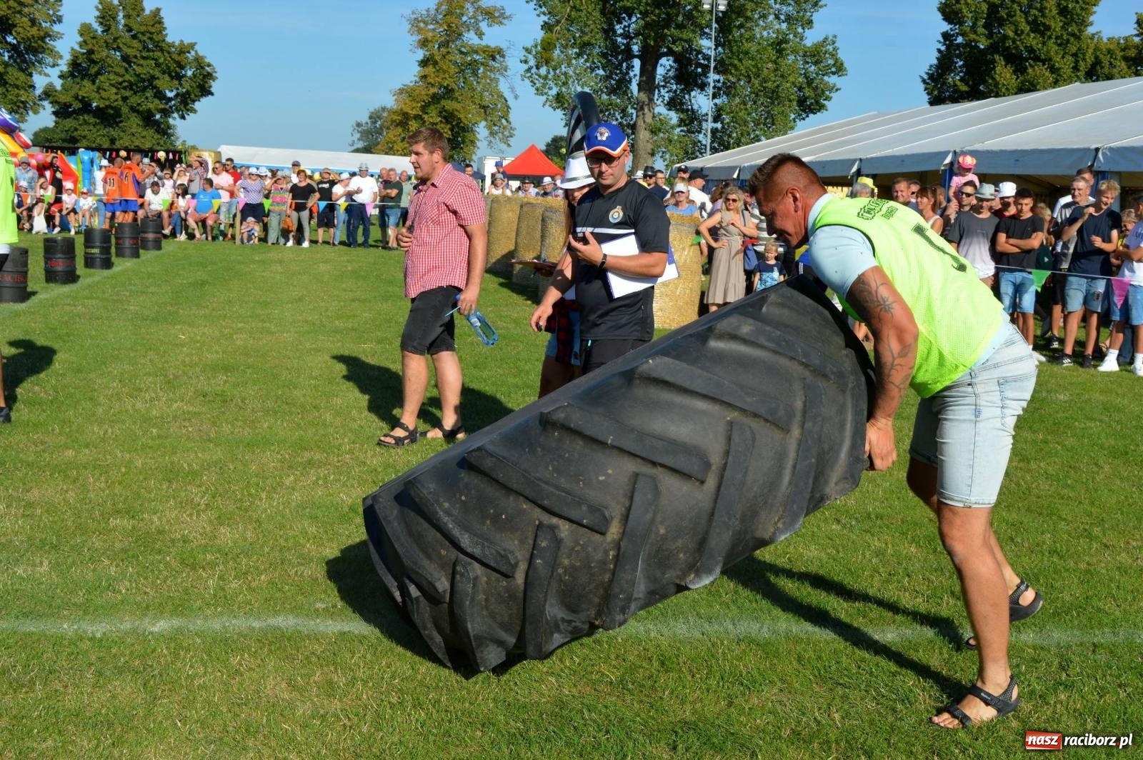 Zdjęcie w galerii na portalu naszraciborz.pl: W farmerach siła, czyli BamberParty 2023 w Grzegorzowicach [FOTO i WIDEO] wiadomości z regionu