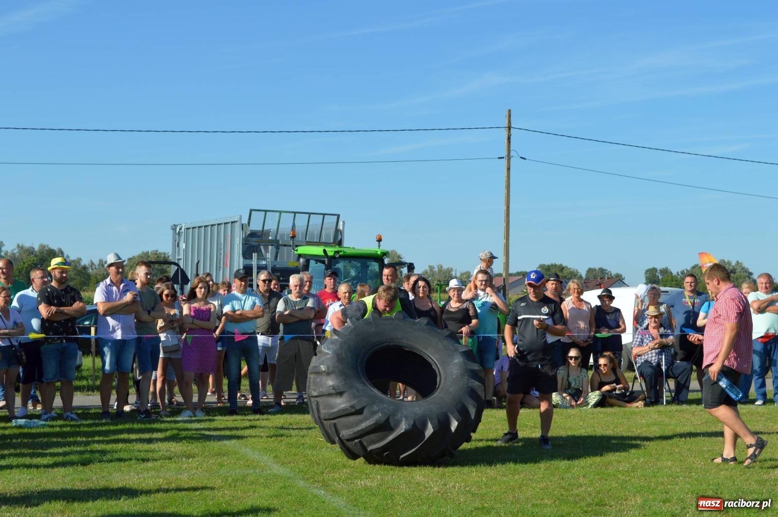Zdjęcie w galerii na portalu naszraciborz.pl: W farmerach siła, czyli BamberParty 2023 w Grzegorzowicach [FOTO i WIDEO] wiadomości z regionu