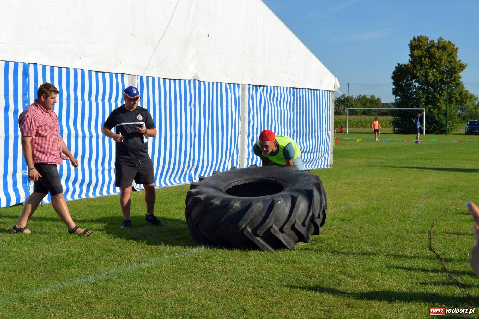 Zdjęcie w galerii na portalu naszraciborz.pl: W farmerach siła, czyli BamberParty 2023 w Grzegorzowicach [FOTO i WIDEO] wiadomości z regionu