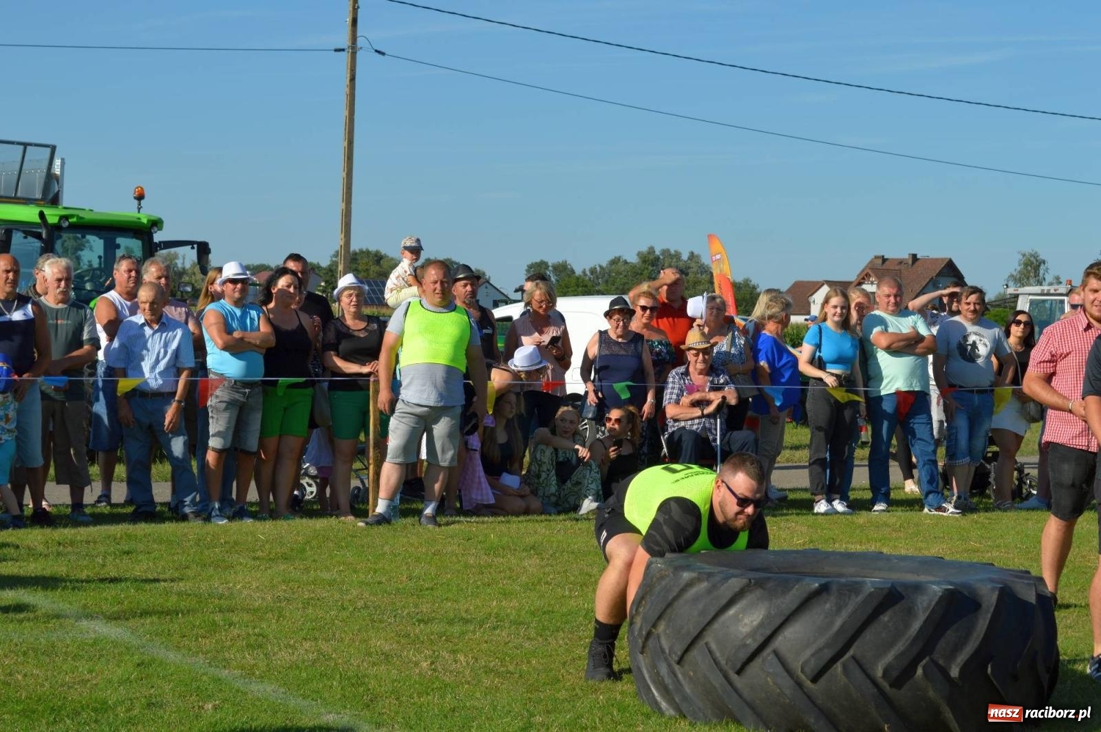 Zdjęcie w galerii na portalu naszraciborz.pl: W farmerach siła, czyli BamberParty 2023 w Grzegorzowicach [FOTO i WIDEO] wiadomości z regionu