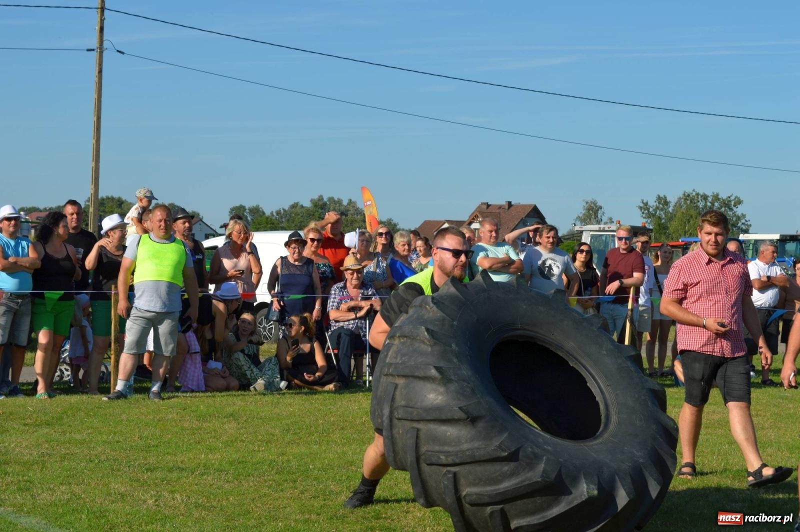 Zdjęcie w galerii na portalu naszraciborz.pl: W farmerach siła, czyli BamberParty 2023 w Grzegorzowicach [FOTO i WIDEO] wiadomości z regionu